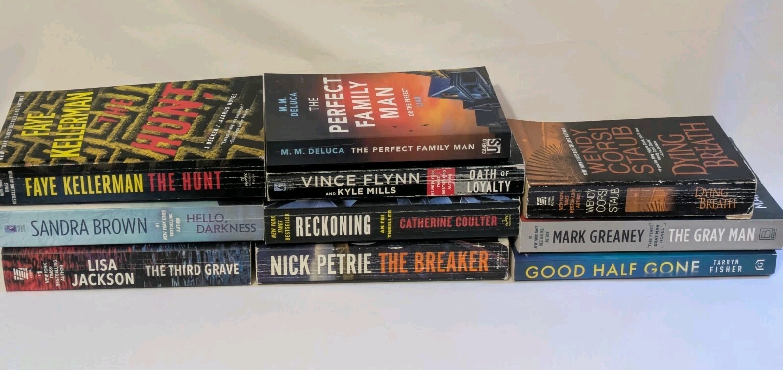 Books Mix Lot # 1 of 10 Suspense Crime Mystery Thriller Fiction Paperback Random