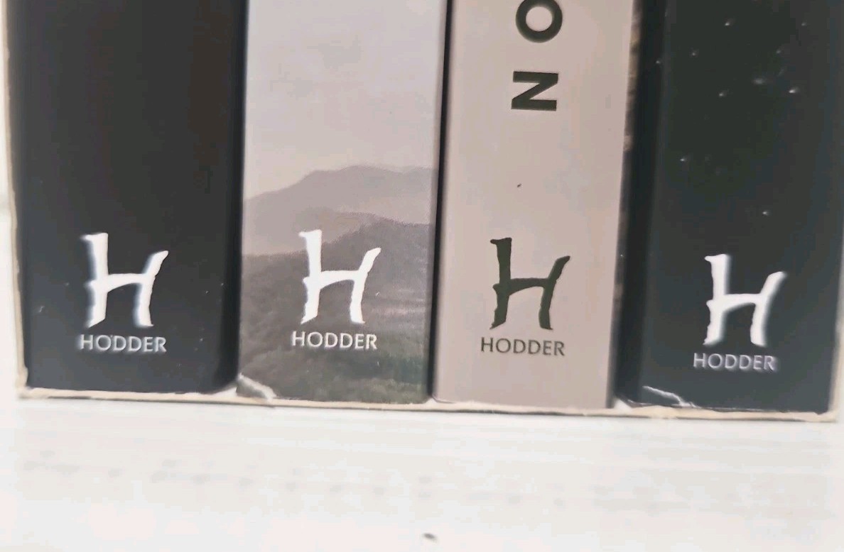 The 100 by Kass Morgan 4 Book Collection Boxed Set (2014 Trade Paperback)