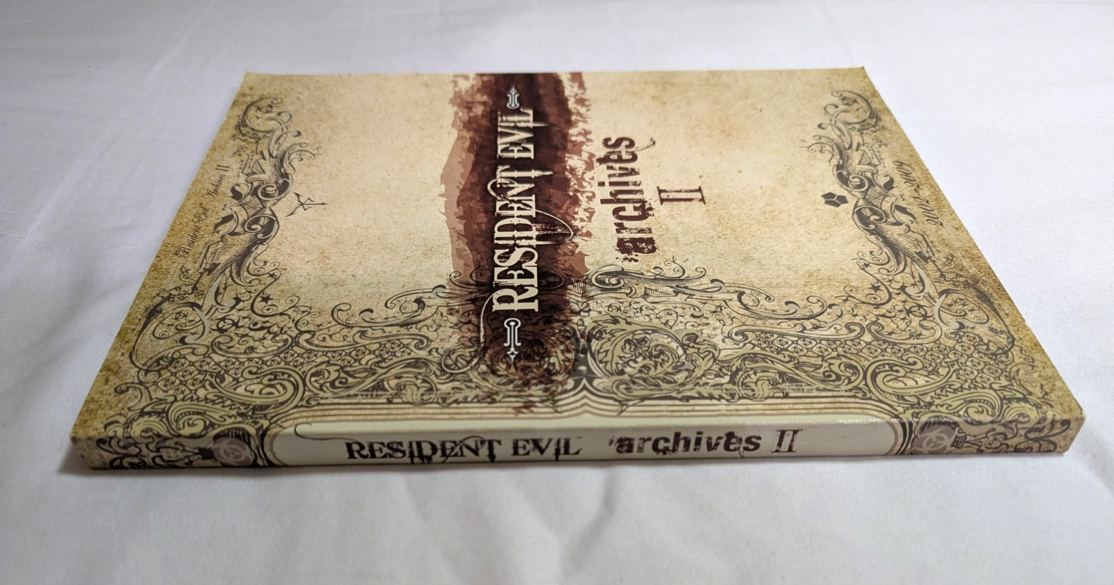 Resident Evil Archives II (2002-2009) BradyGames Hardcover Art Book – Excellent