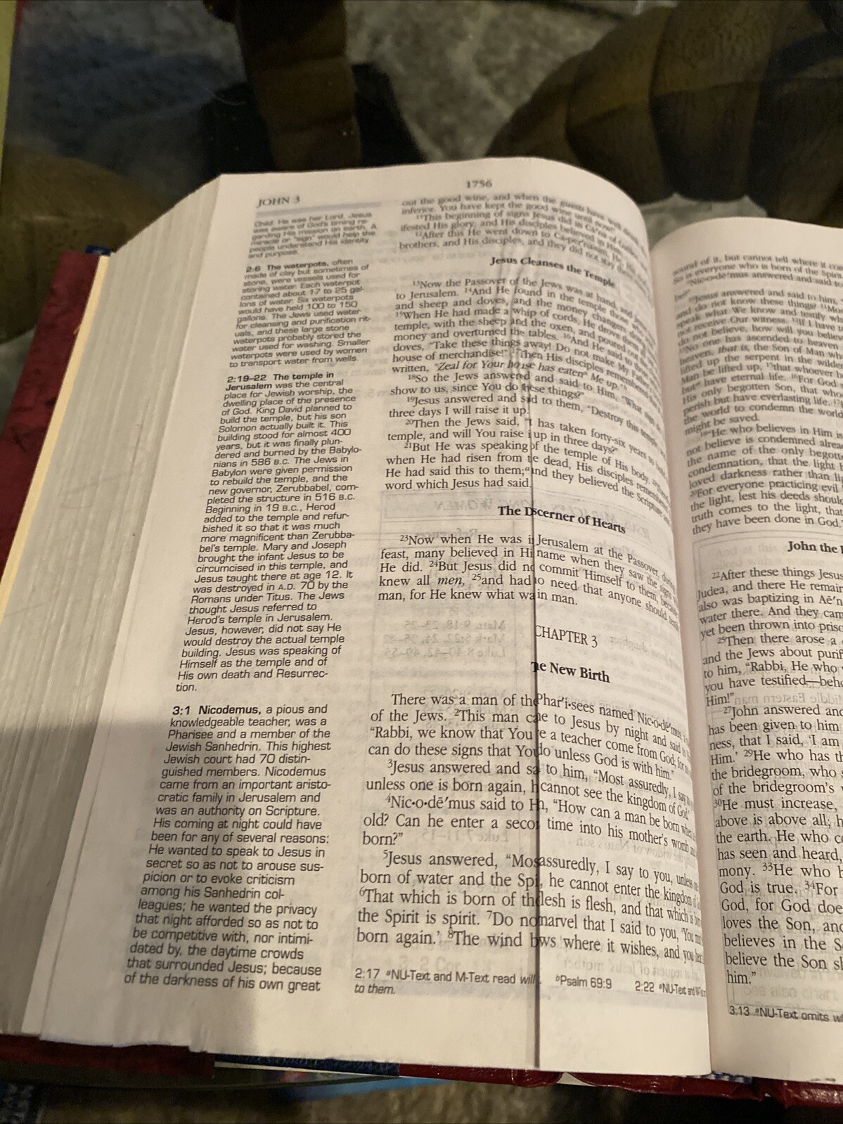 Woman’s Study Bible NKJV Opening the Word of God to Women by Thomas Nelson 922