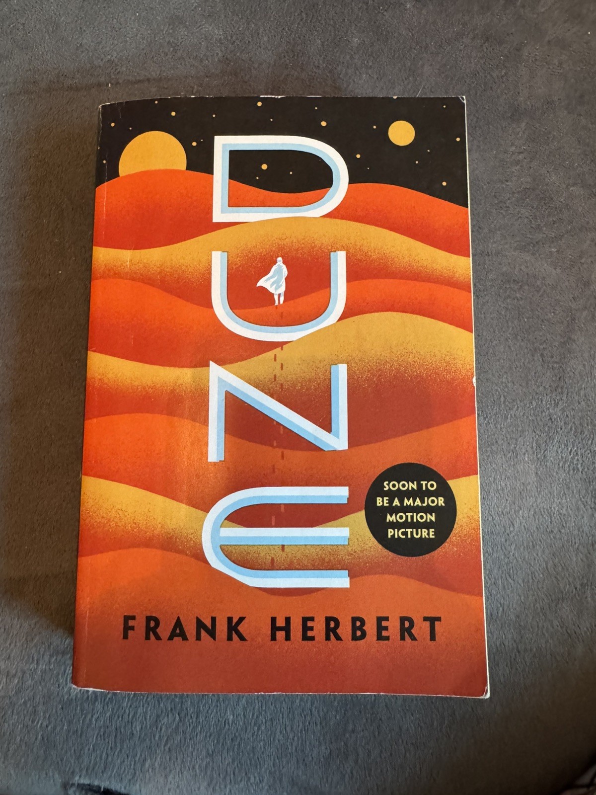 Dune (Dune Chronicles, Book 1) – Paperback, by Herbert Frank – Acceptable n