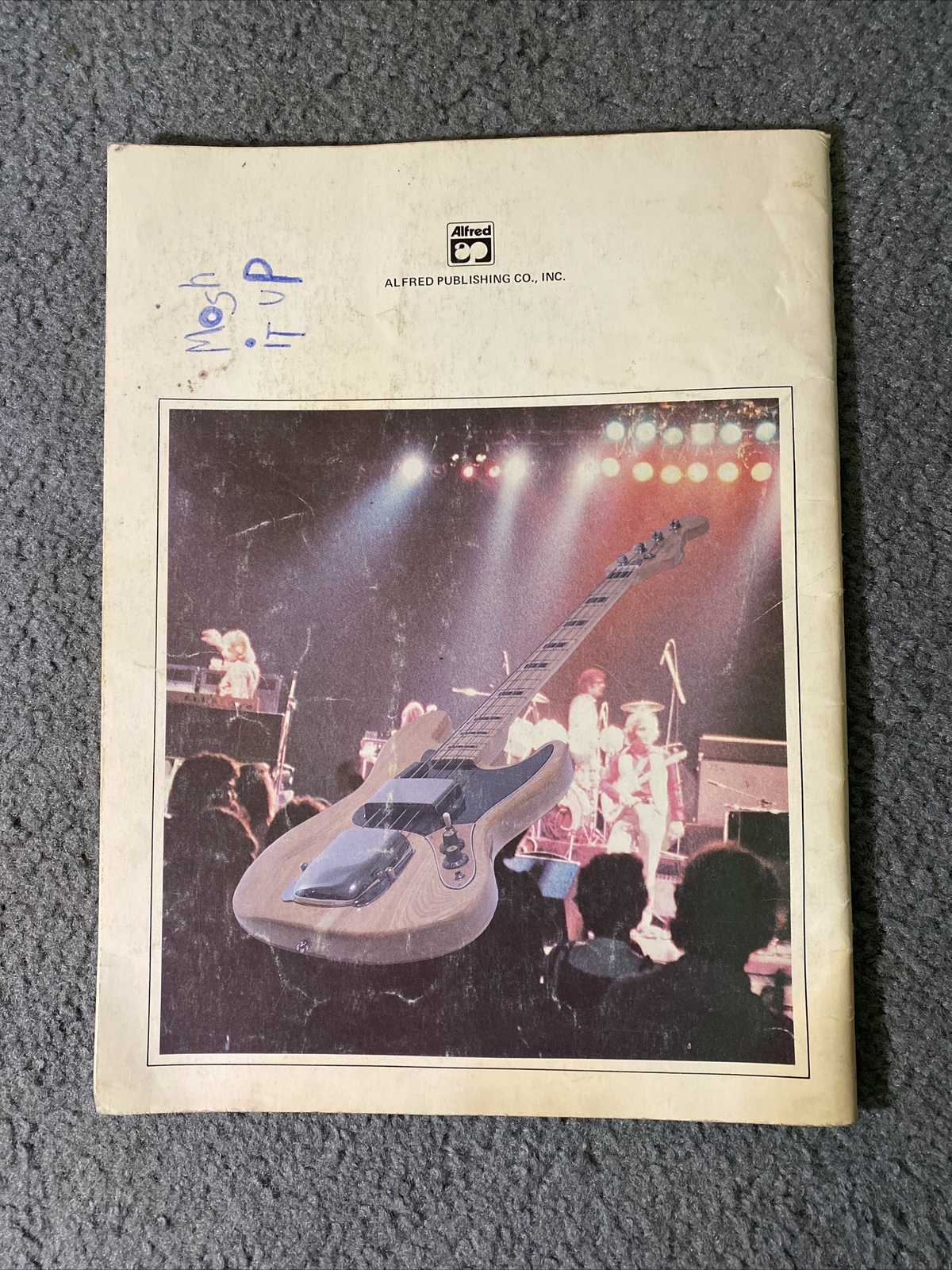 learn how to play the Alfred Way electric bass by morton manus