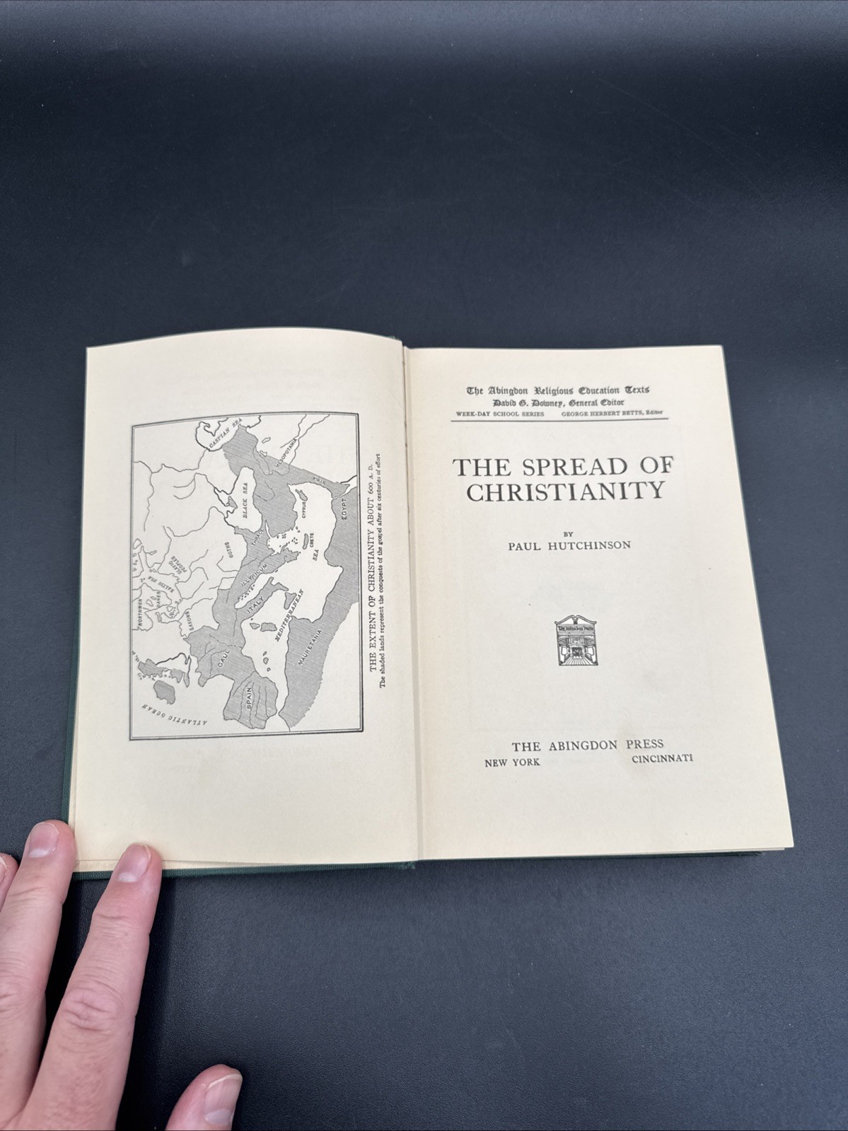 Vintage The Spread of Christianity by Paul Hutchinson HC 1924