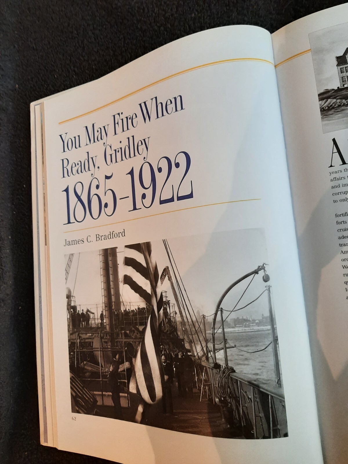 Naval Historical book from 1775-1991. NOS 341 pages many pictures