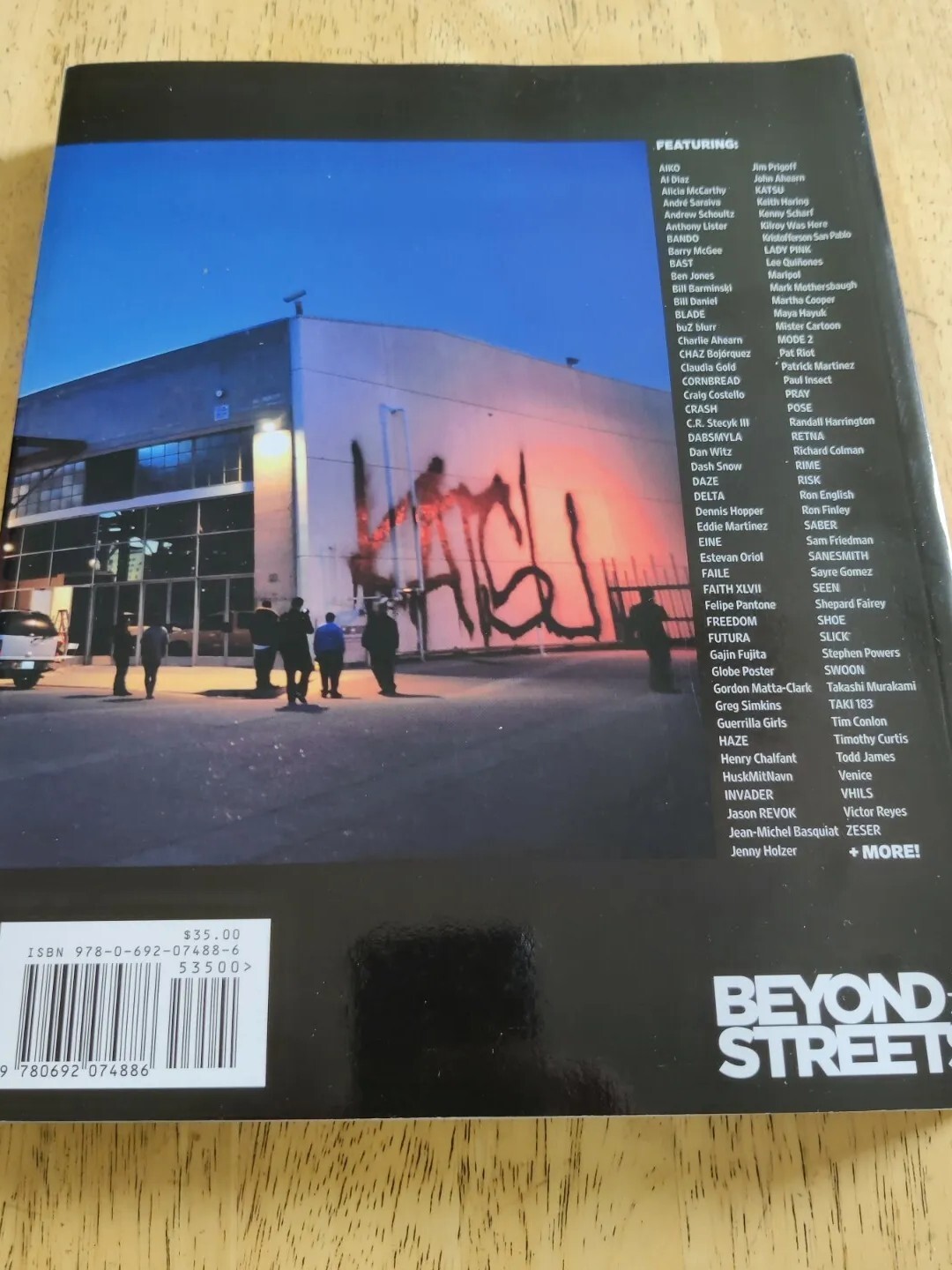 Beyond the Streets by Roger Gastman Graffiti Book