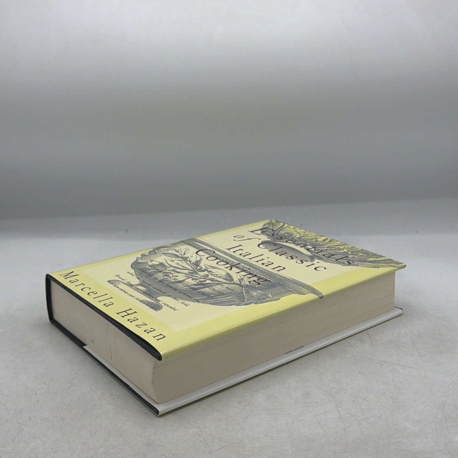 Essentials of Classic Italian Cooking by Marcella Hazan 1993 Cookbook : VeryGood