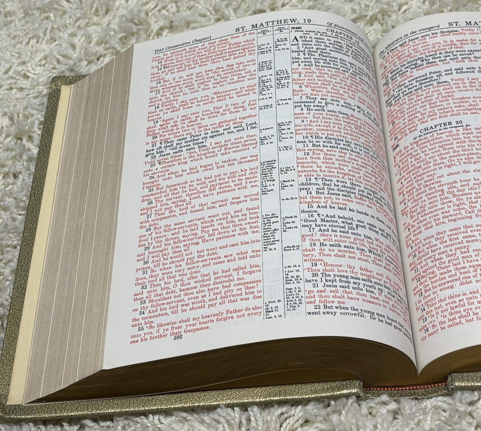 1964 XL Family Vintage Holy Bible 20th Century Gold Color Red Letter KJV