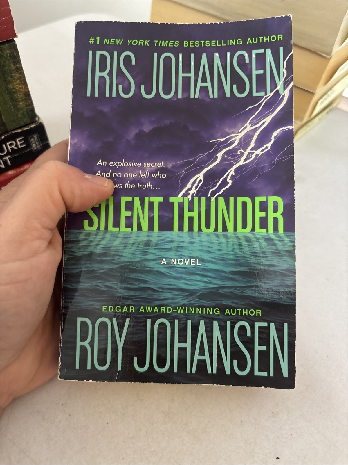 Lot of 10 – Mystery and Thrillers – Mixed Authors – FREE SHIPPING