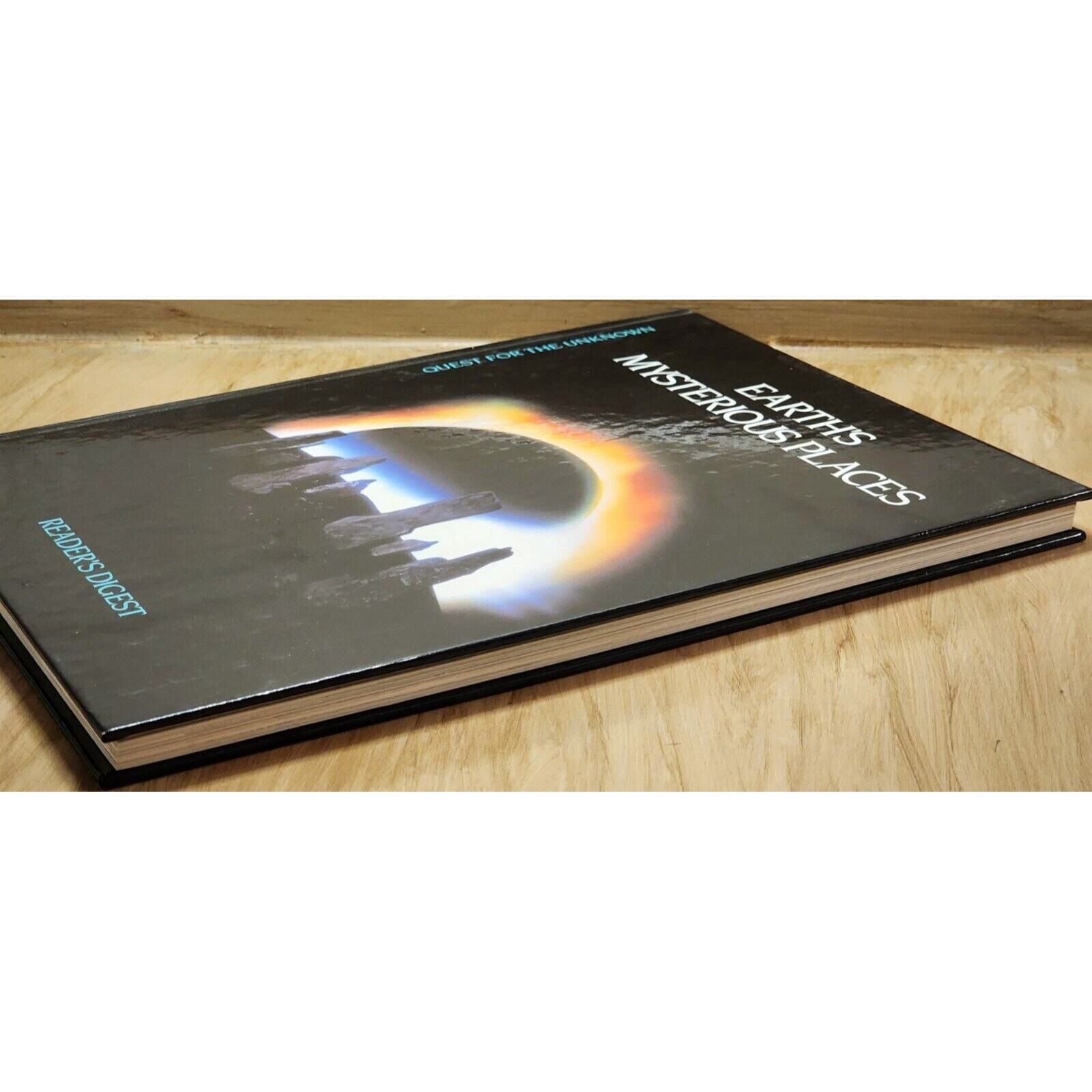 Earth’s Mysterious Places Quest for the Unknown Hardcover Reader’s Digest *