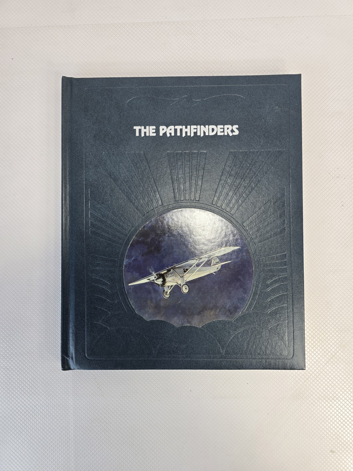 The Pathfinders (The Epic of Flight) – Hardcover By David Nevin – GOOD