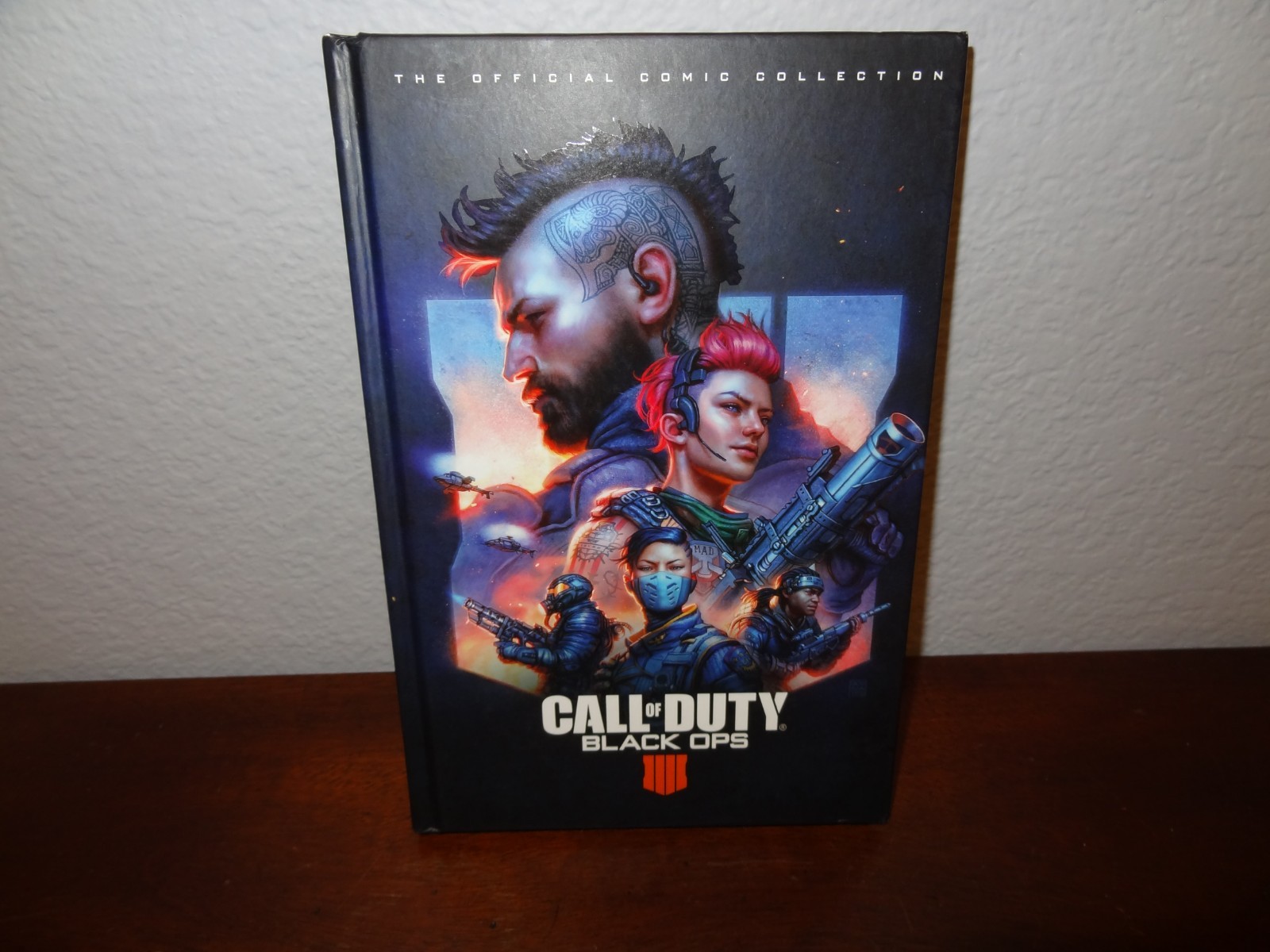 Call of Duty • Black Ops – The Official Comic Collection. 246 Pages Hard Cover