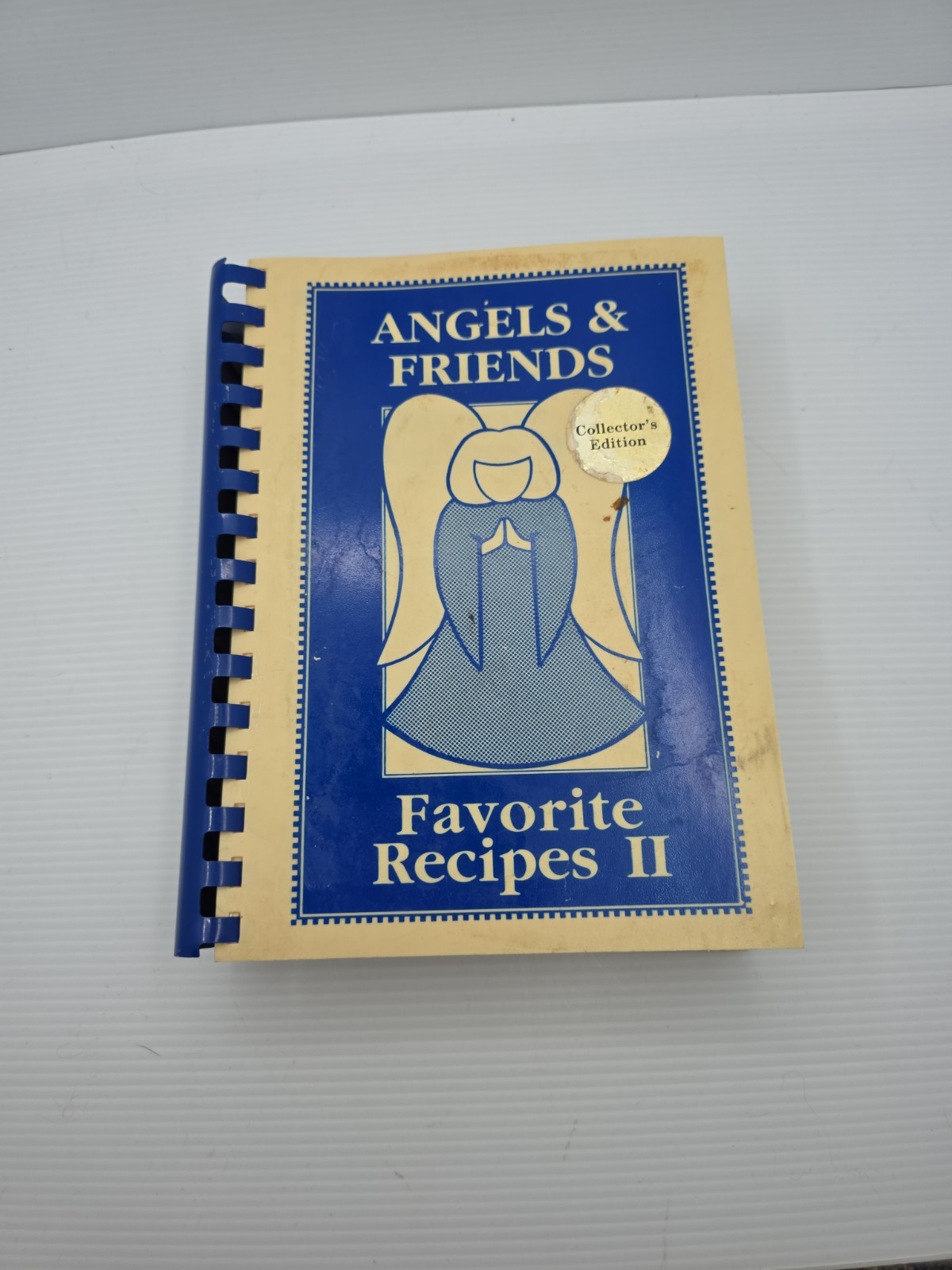 Angels and Friends Favorite Recipes by Angels of Easter Seals Staff (1991)
