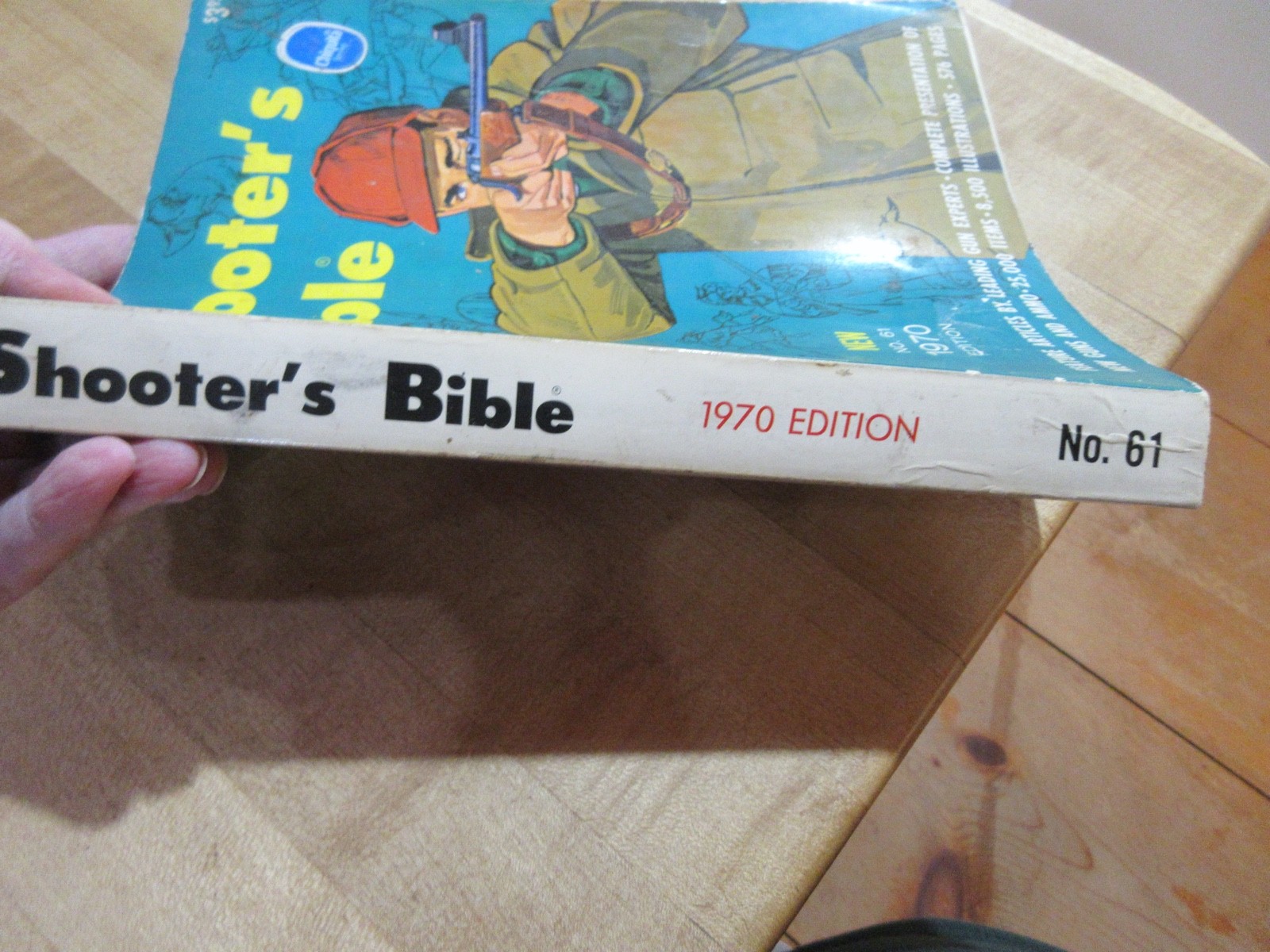 1970 no 61 Shooter’s bible (w21)