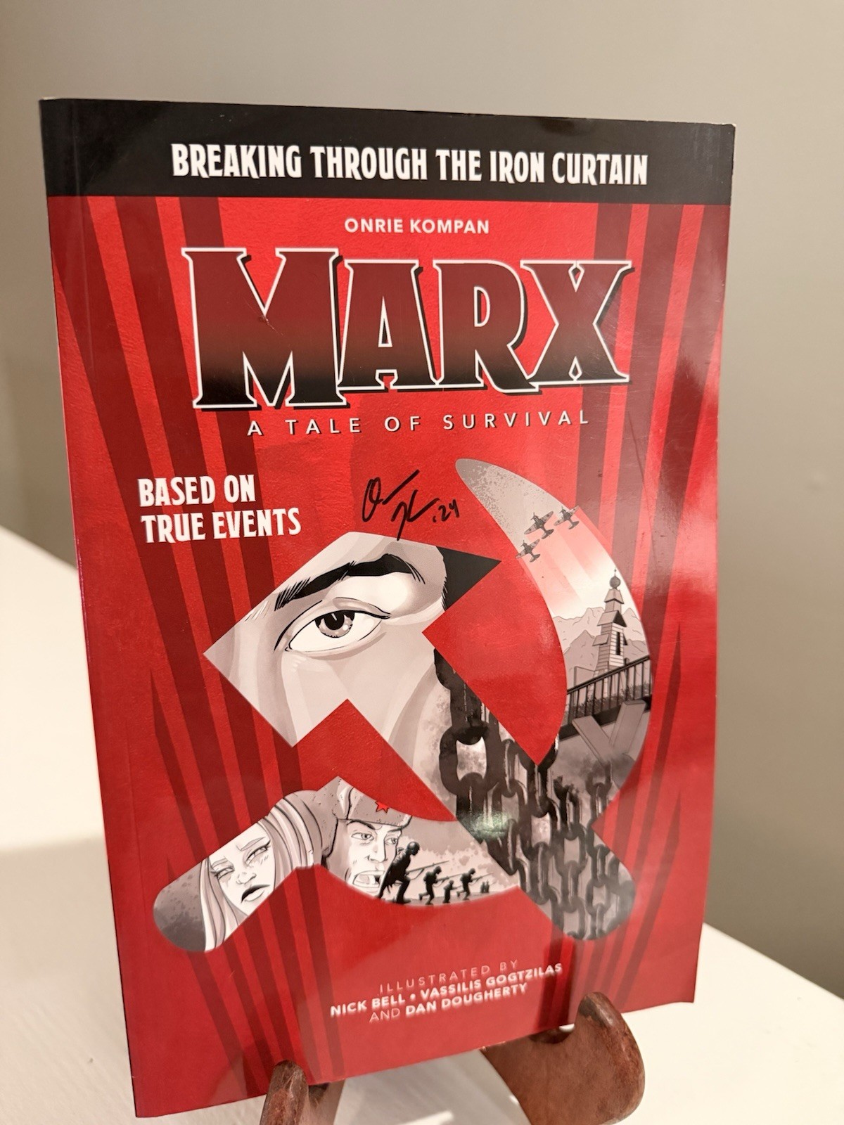 Signed Onrie Kompan Marx Tale Of Survival Graphic Novel TPB Cold War