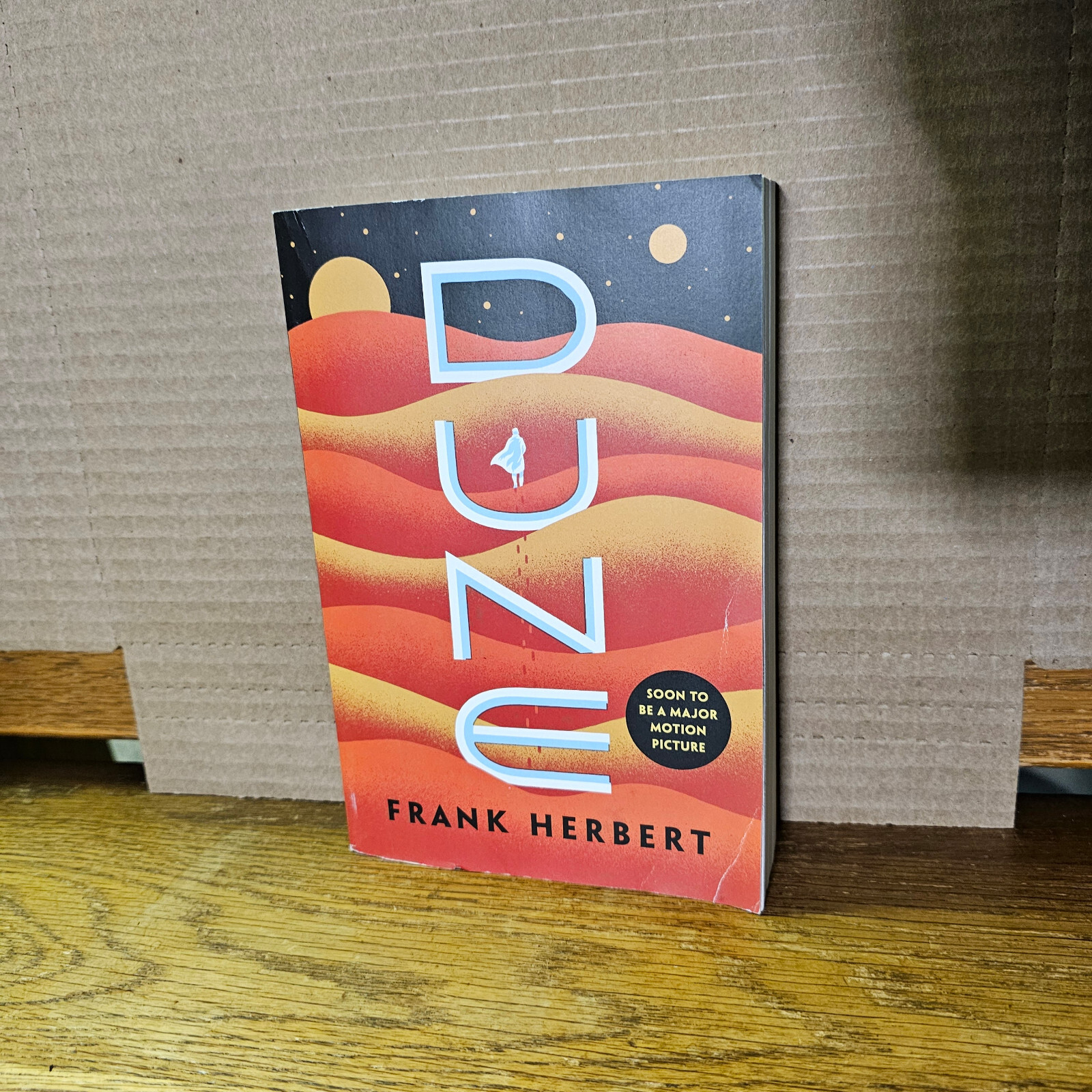 Dune (Dune Chronicles, Book 1) – Paperback By Herbert, Frank – VERY GOOD!!