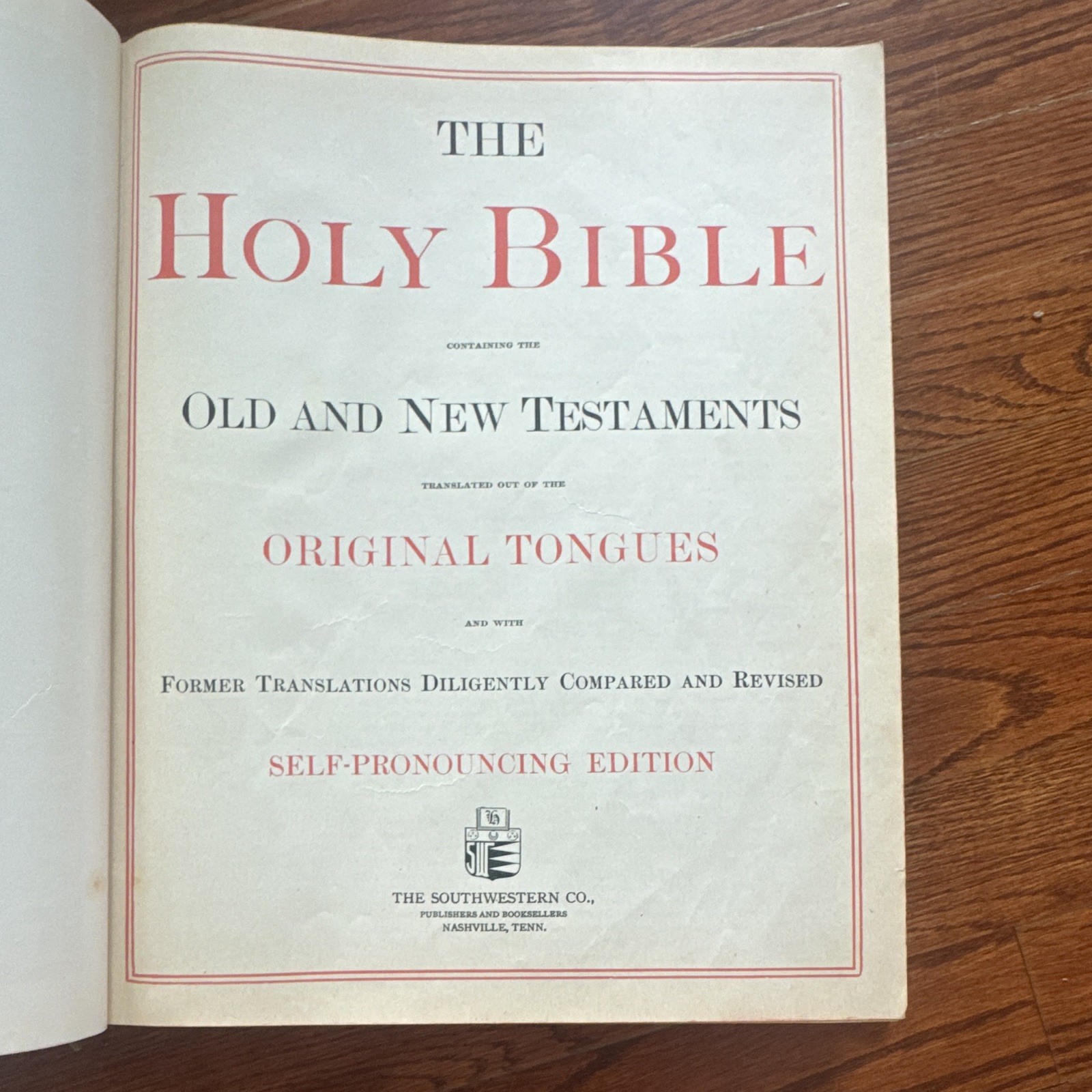 Vintage Illustrated Holy Bible – Ornate Victorian Cover