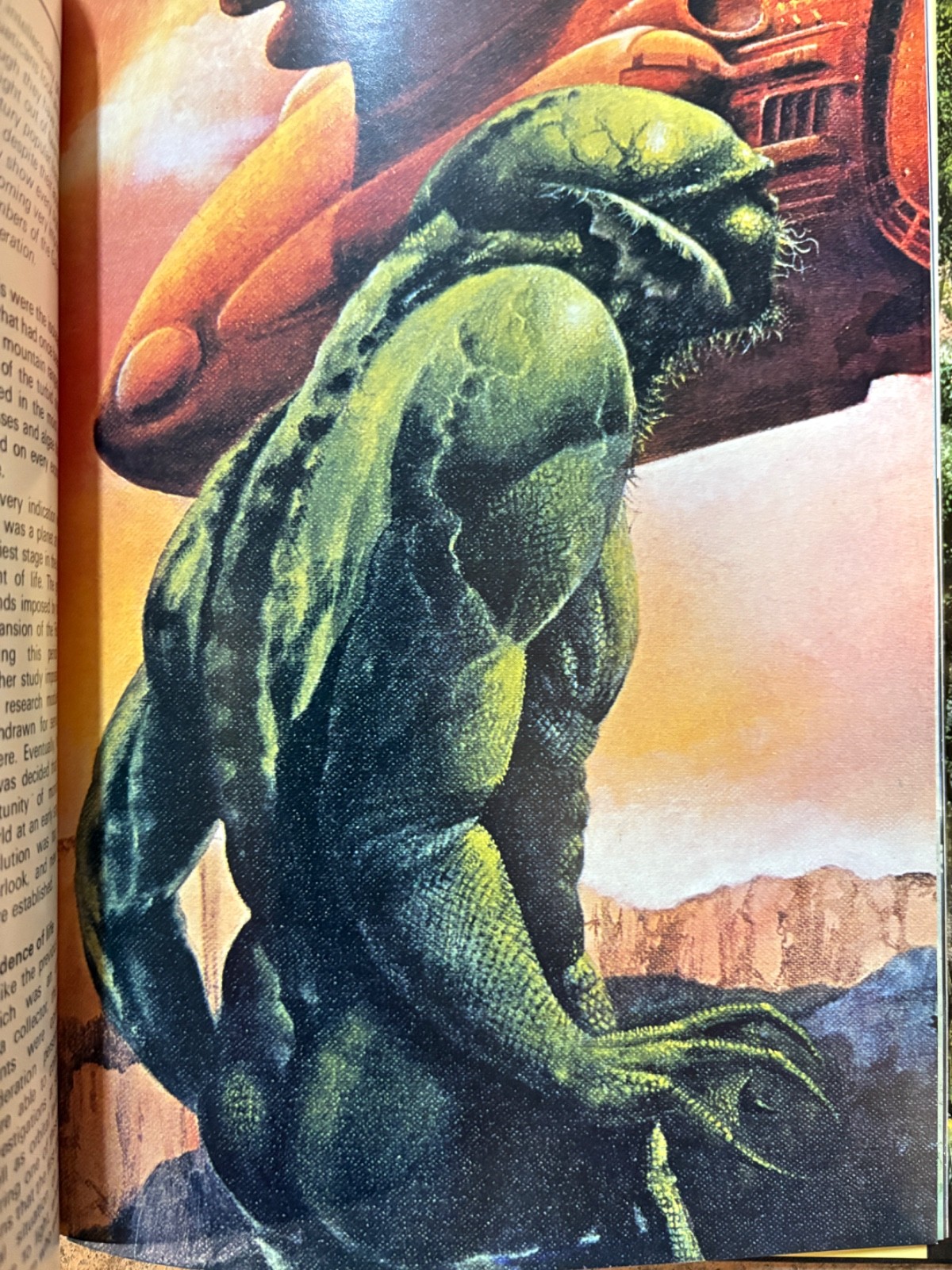 ALIENS IN SPACE by Steven Caldwell ( Hardcover Book 1979 Dust Jacket Sci-fi)