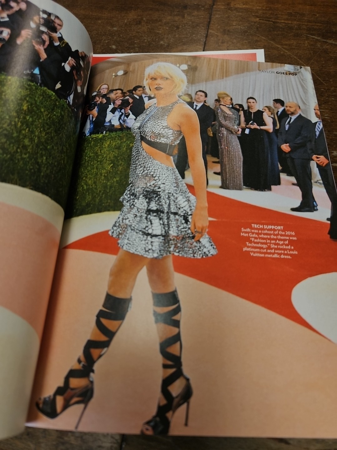 TAYLOR SWIFT BEYOND THE ERAS TOUR SPECIAL EDITION PEOPLE MAGAZINE 200 PHOTOS