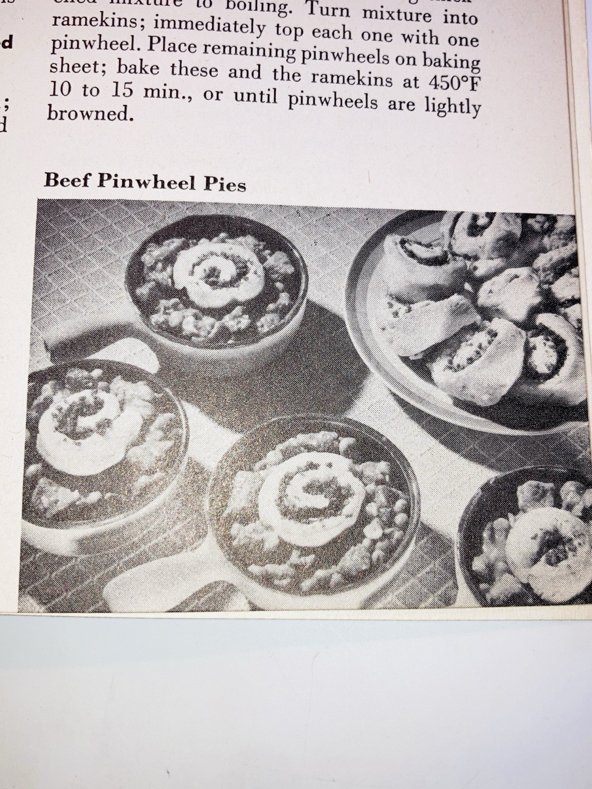 The Casserole Cookbook Main & Dessert Cookbook 1955 Culinary Arts Institute