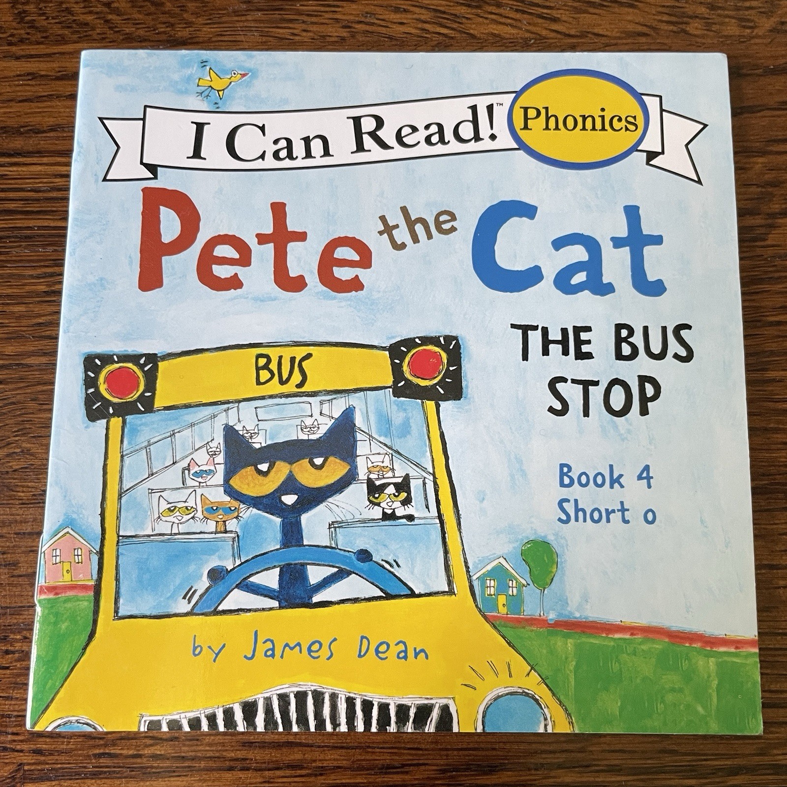 Pete The Cat I Can Read Phonics 11 Book Lot & Plush James Dean Red & Blue Shoes