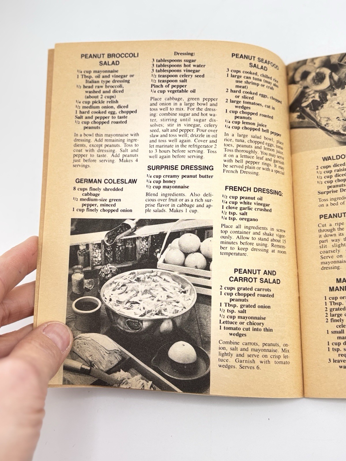 Vtg Recipe Guide 300 Sensational Salads Lucinda Berry 1982 Booklet New York City