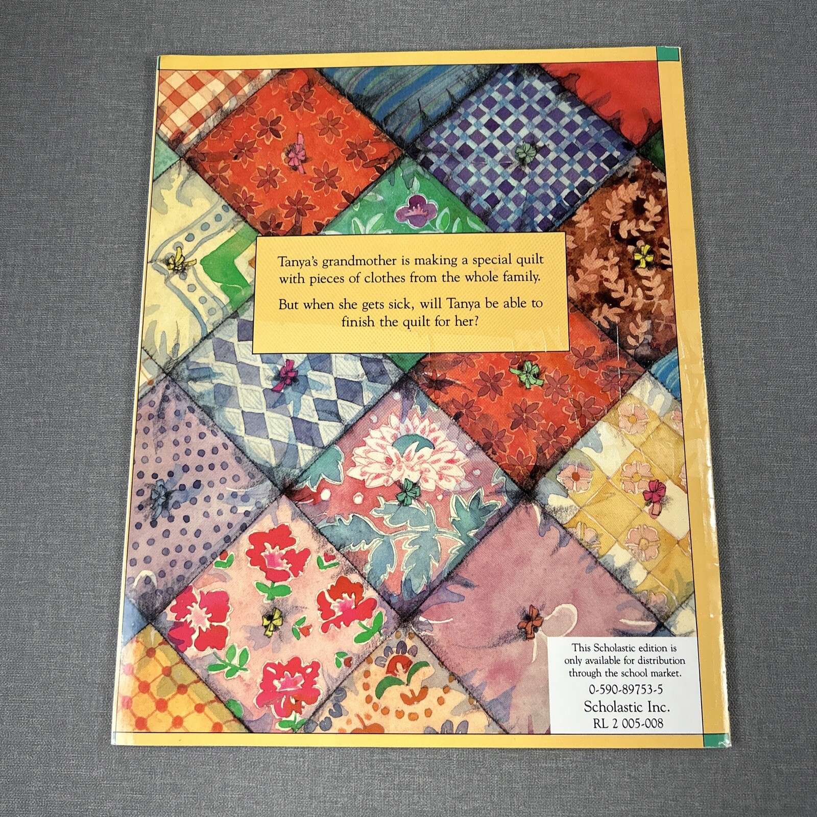The Patchwork Quilt Valerie Flournoy 1996 Vintage Trade Paperback Book