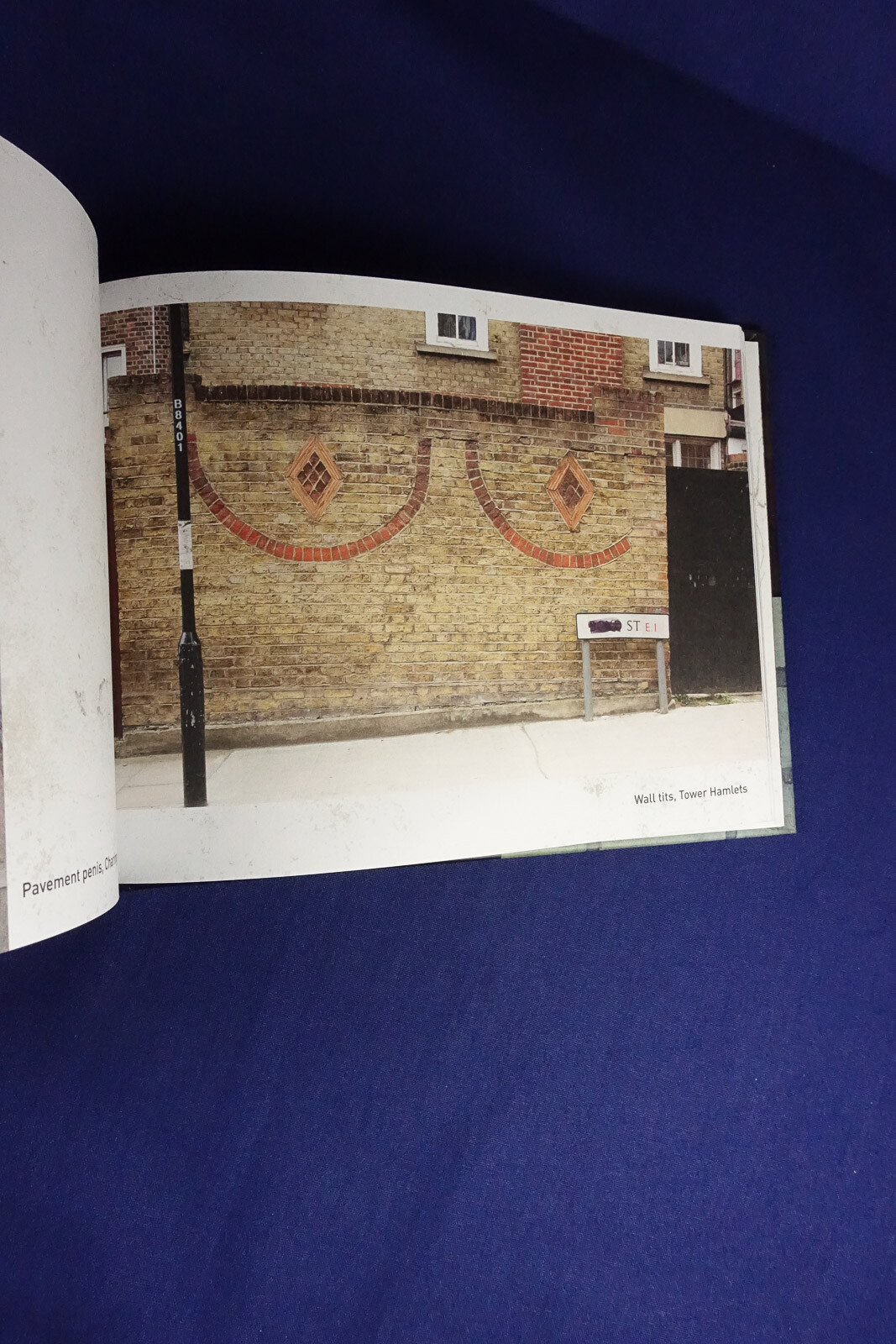 RUDE LONDON Patrick Dalton SNAPSHOTS CITY WITH ITS PANTS DOWN Funny Photo Book