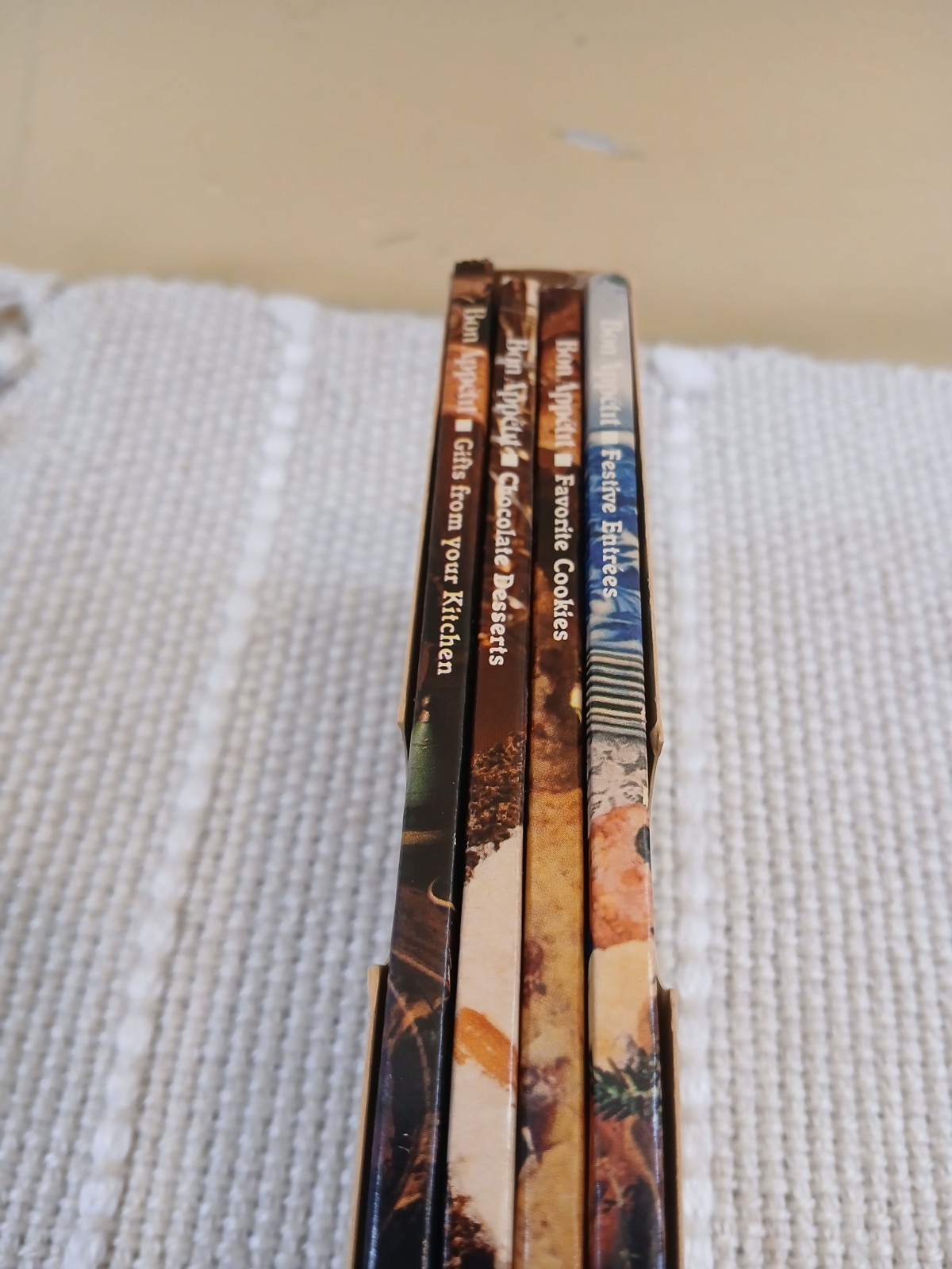 Vintage Bon Apetit Kitchen Collection & Homestyle Cooking MIni Cookbooks -bk1.1