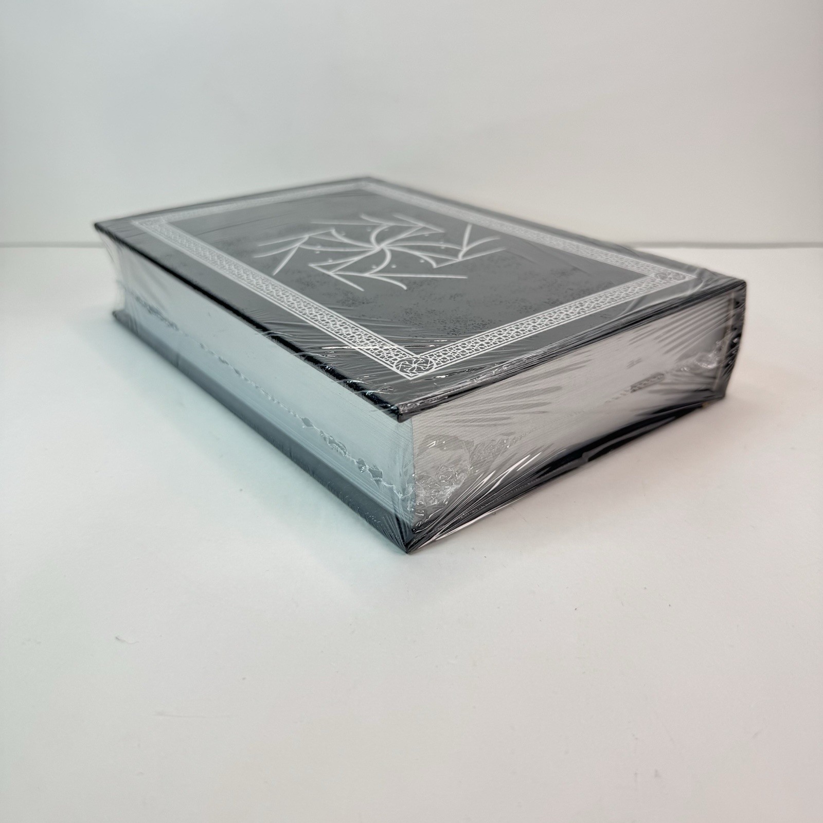 SIGNED Leather bound ELANTRIS 10th Anniversary Edition Brandon Sanderson SEALED