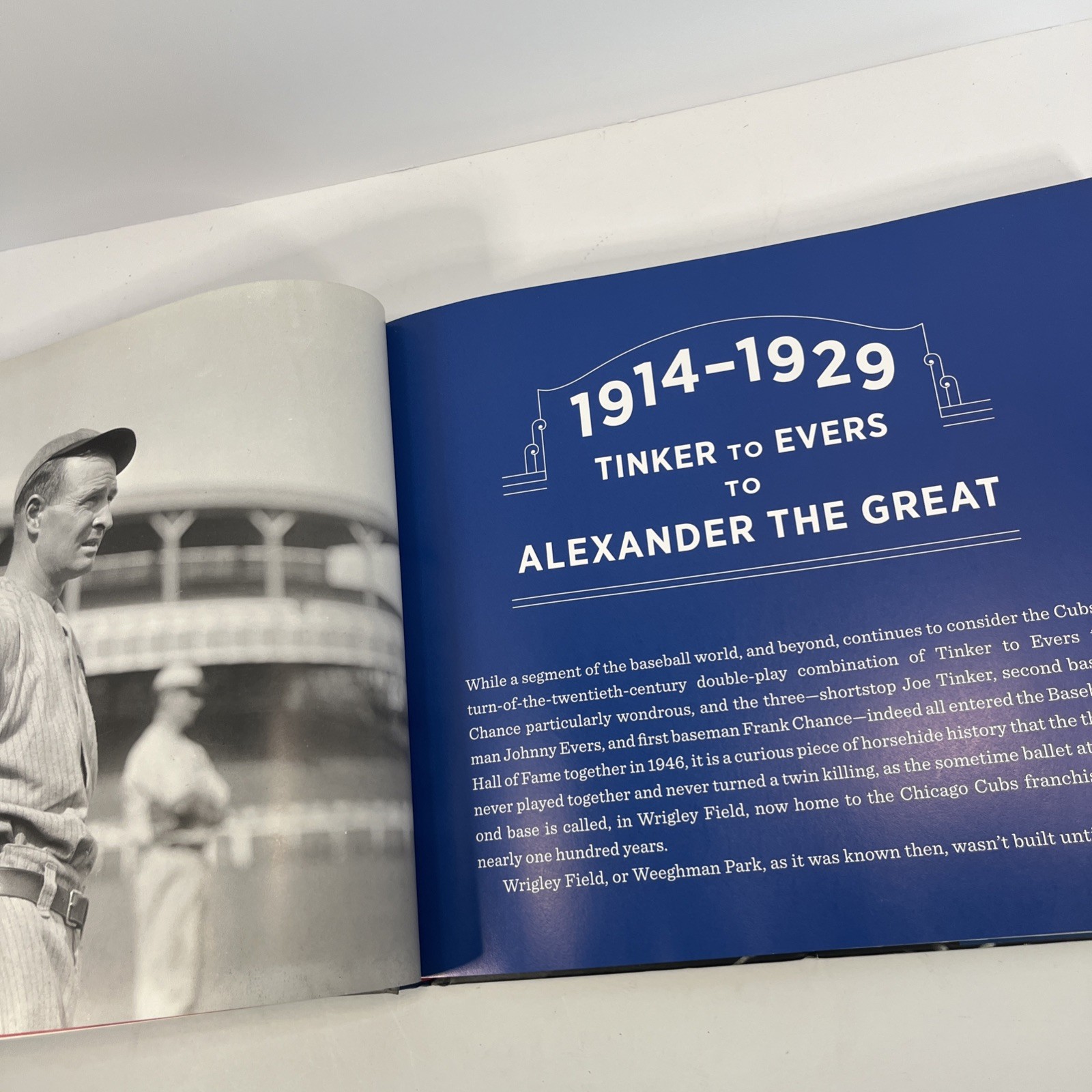 Wrigley Field : An Oral and Narrative History of the Home of the Chicago Cubs by