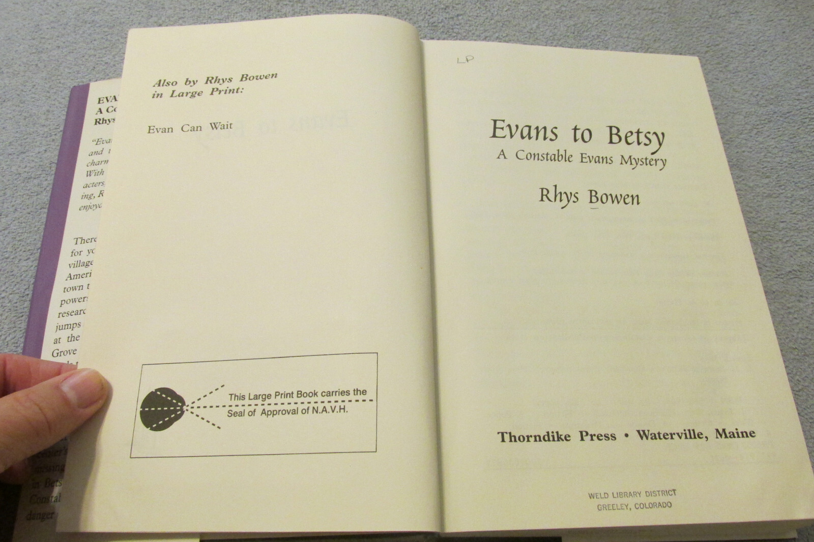 Evans to Betsy A Constable Evans Mystery, Rhys Bowen 2002 HC/DJ Ex-Lib Large Pri