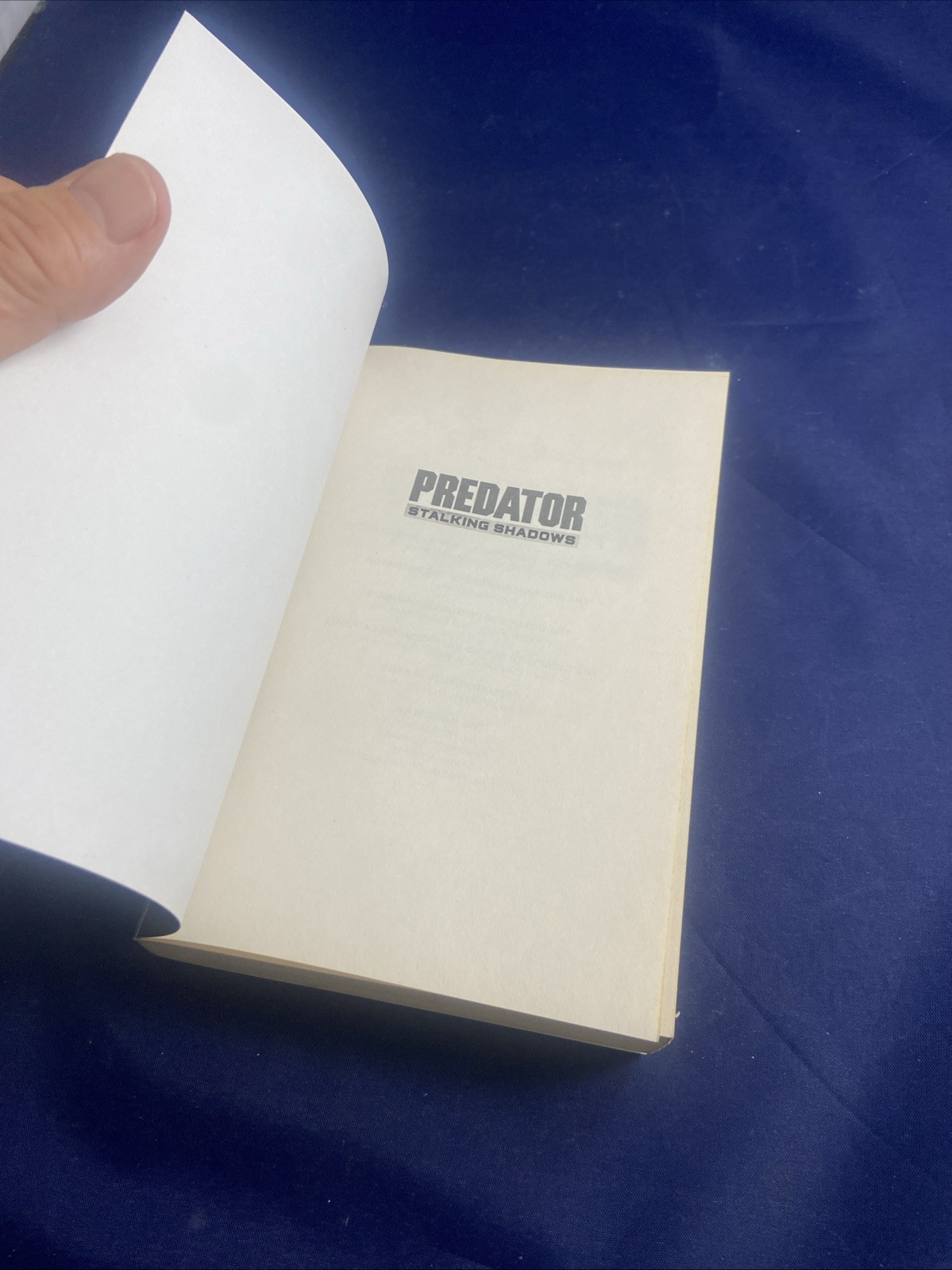 Predator: Stalking Shadows Format: Paperback