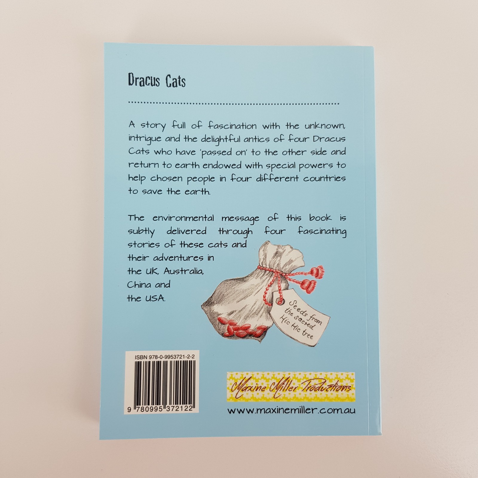 Dracus Cats By Angela Harris & Maxine Miller Children’s Story 8-10 Years