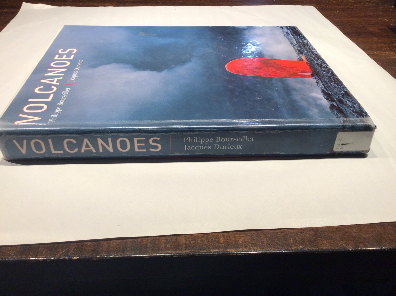 Volcanoes by Jacques Durieux (2002, Hardcover) Ex- Library Copy
