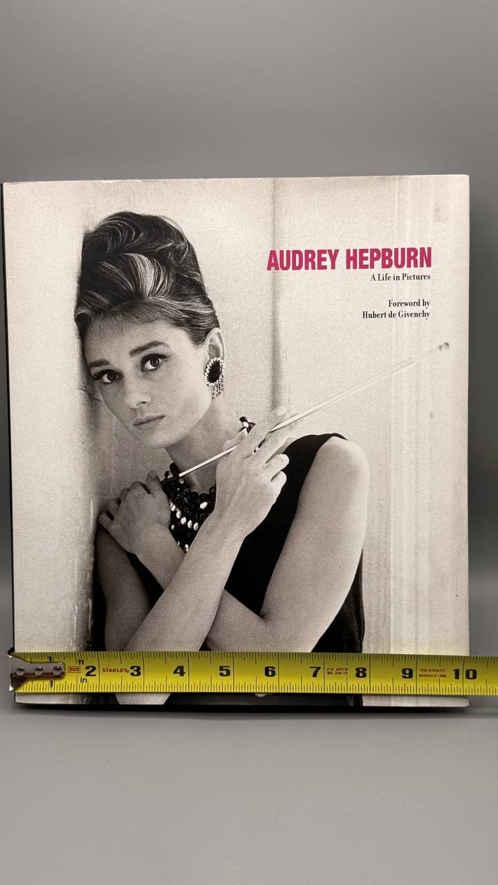 Audrey Hepburn: A Life in Pictures — Hardcover Biography – Pavilion Books