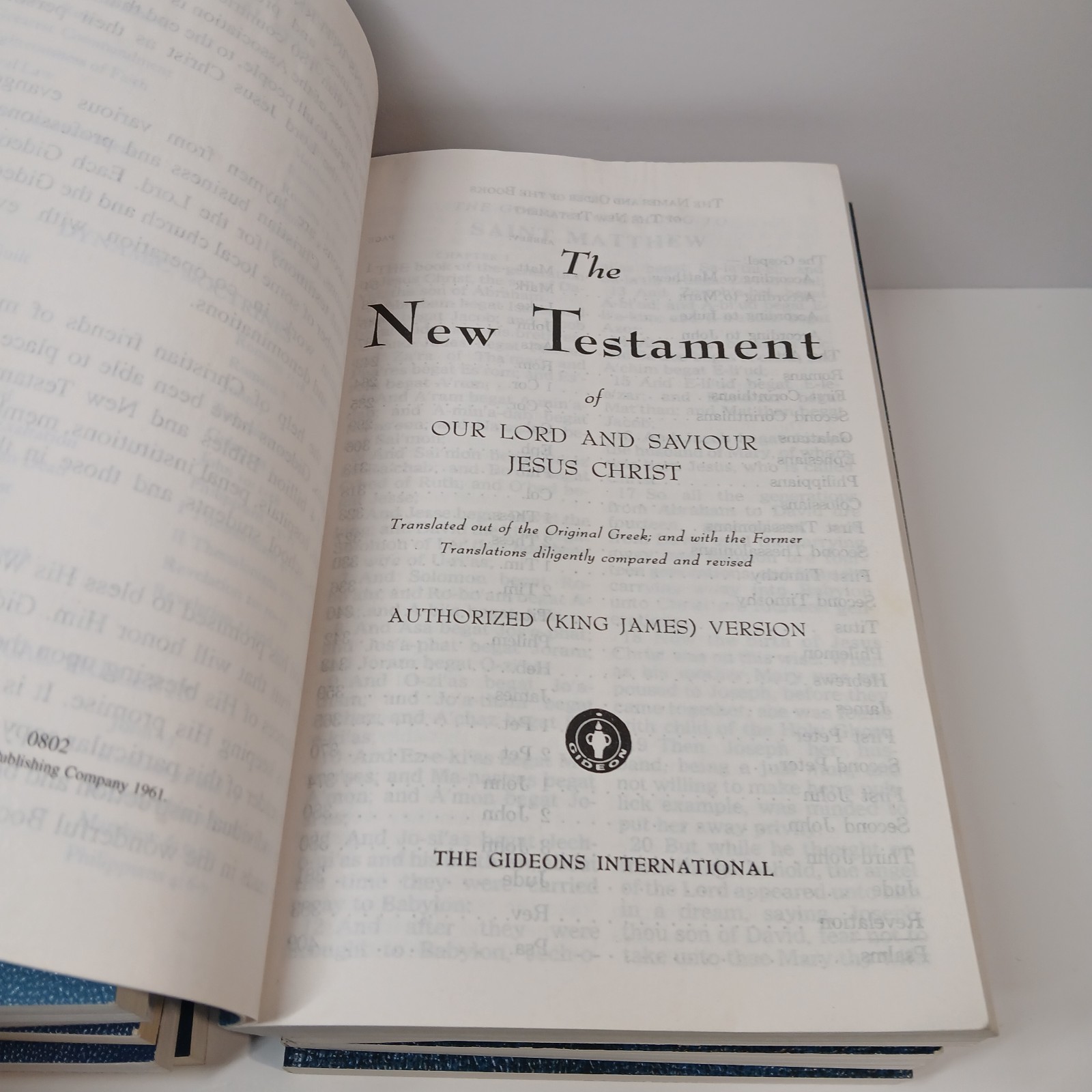 Lot of 13 New Testament Psalms KJV ESV Spanish Large Print Softcover 8.25 x 5.25
