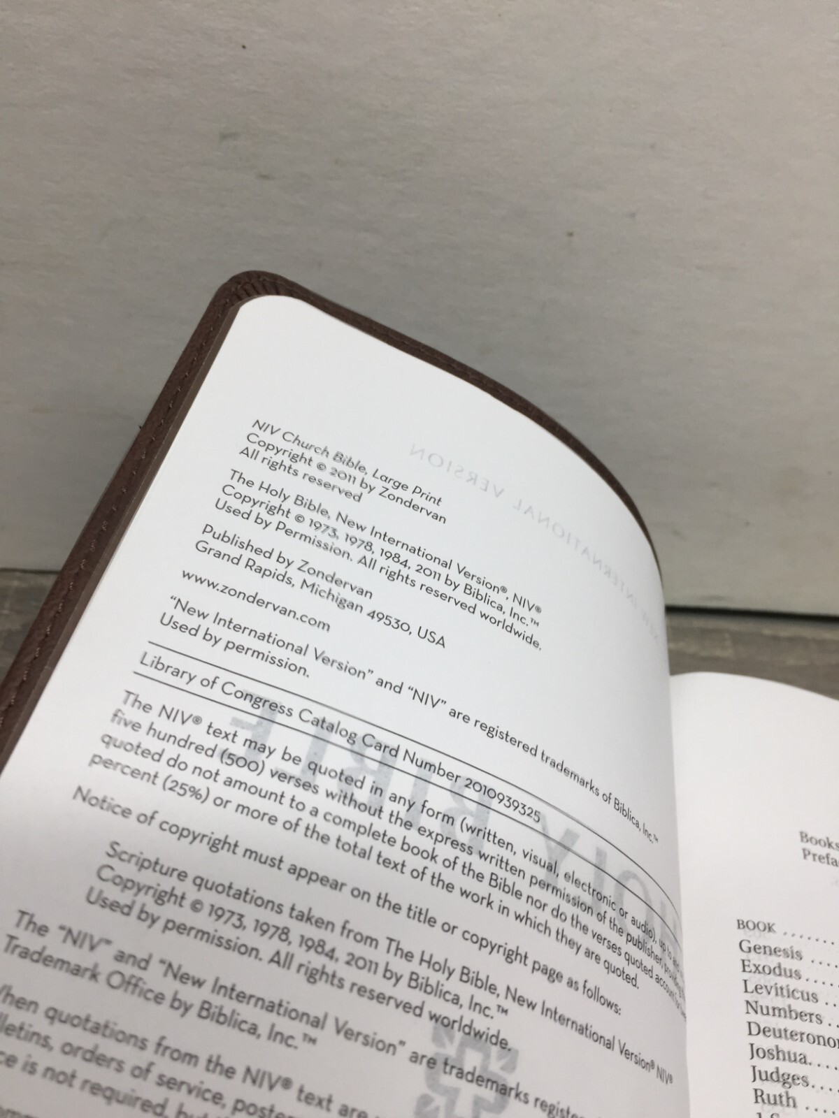NIV Church Holy Bible, Large Print By Zondervan (2011, Leather) GOOD