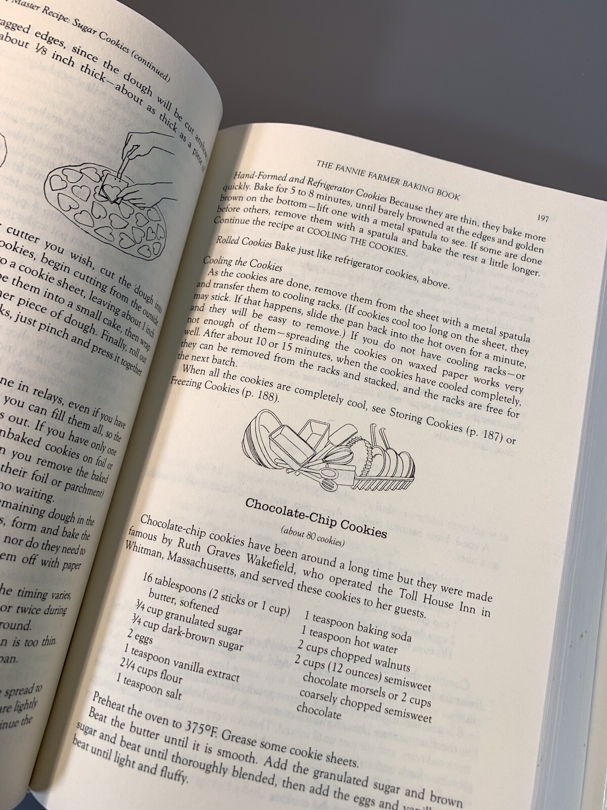 Fannie Farmers Baking Book, hardcover, Marion Cunningham 1984 600 pages (429)