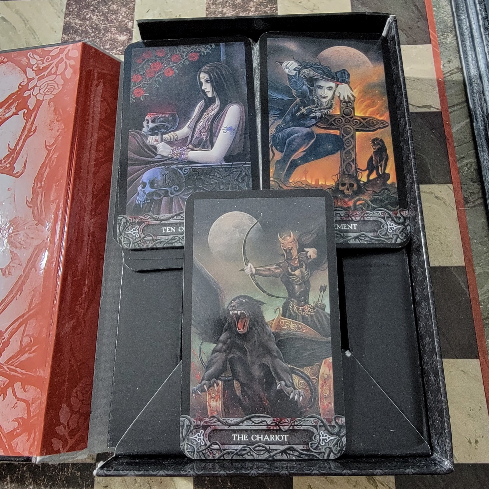 Tarot of Vampyres by Ian Daniels (2010, Cards,Flash Cards) Box Damage