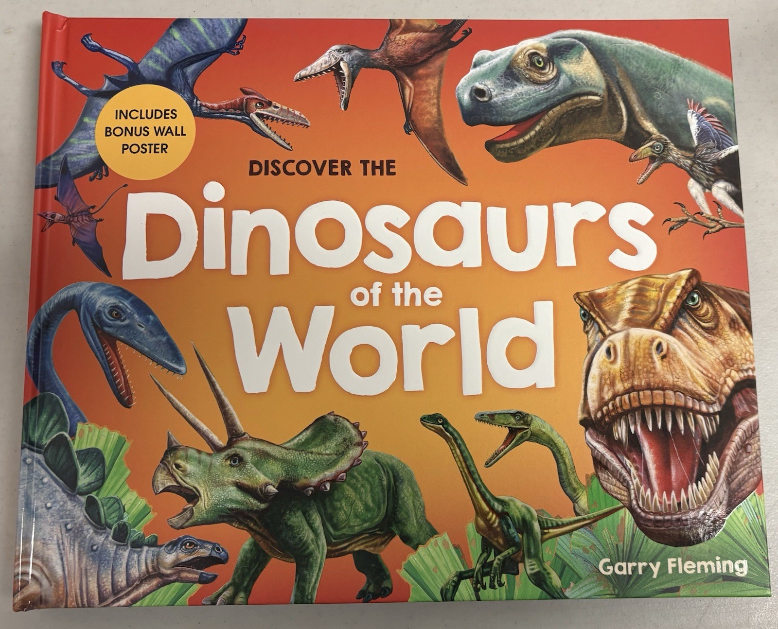 Discover The Dinosaurs of the World Brand New!