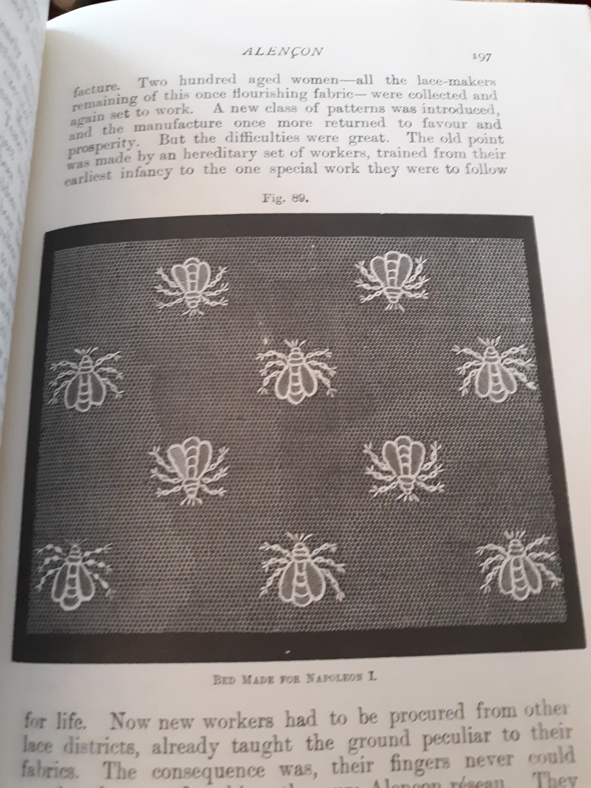 History of Lace by Bury Palliser (English) Paperback 266 Illustrations 1984 Ed.
