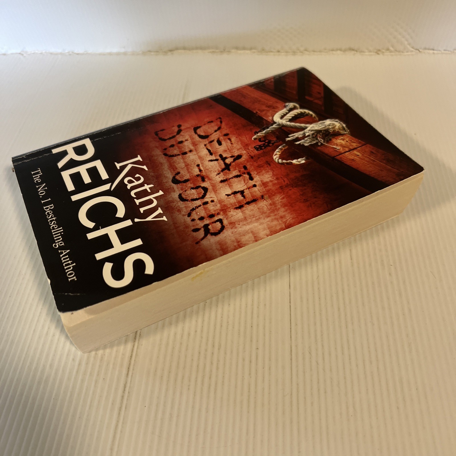 Death Du Jour by Kathy Reichs – 2012 paperback THRILLER book (17cm) bookm0