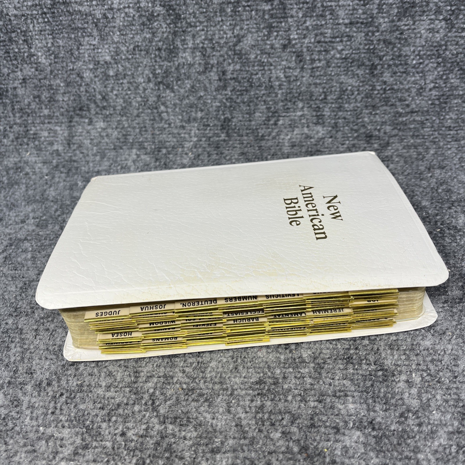 New American Bible Official Catholic Red Letter Ed World Press 2404W