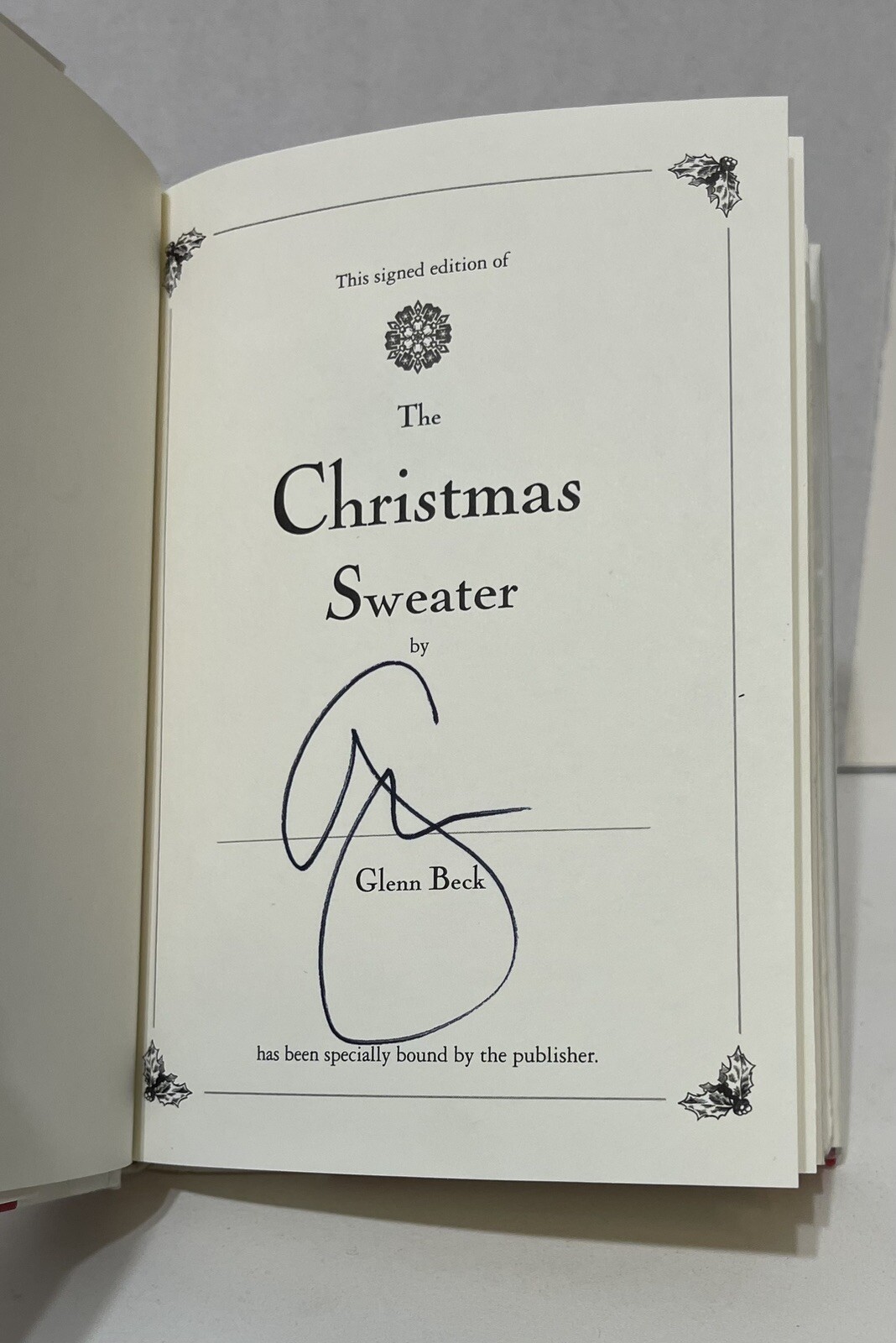 SIGNED – THE CHRISTMAS SWEATER by Glenn Beck 2008 HCDJ