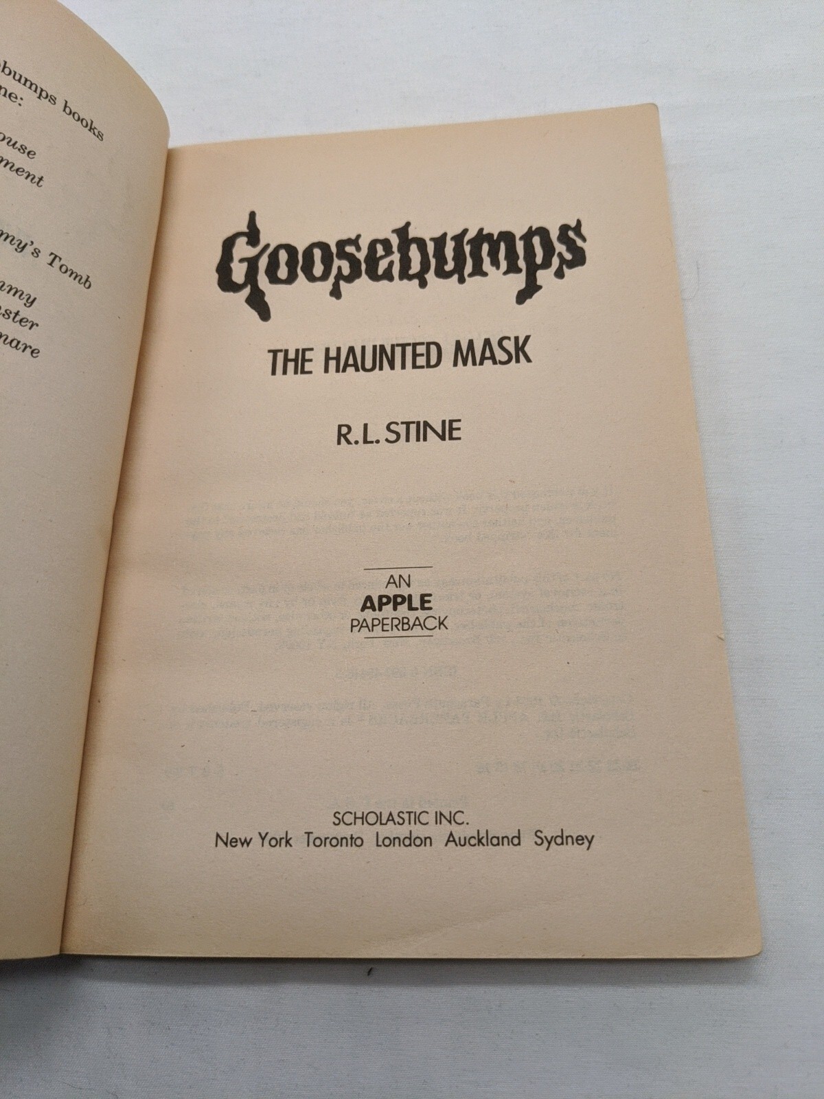 *NO Mask* Goosebumps #11 The Haunted Mask R. L. Stine 16th Edition Book