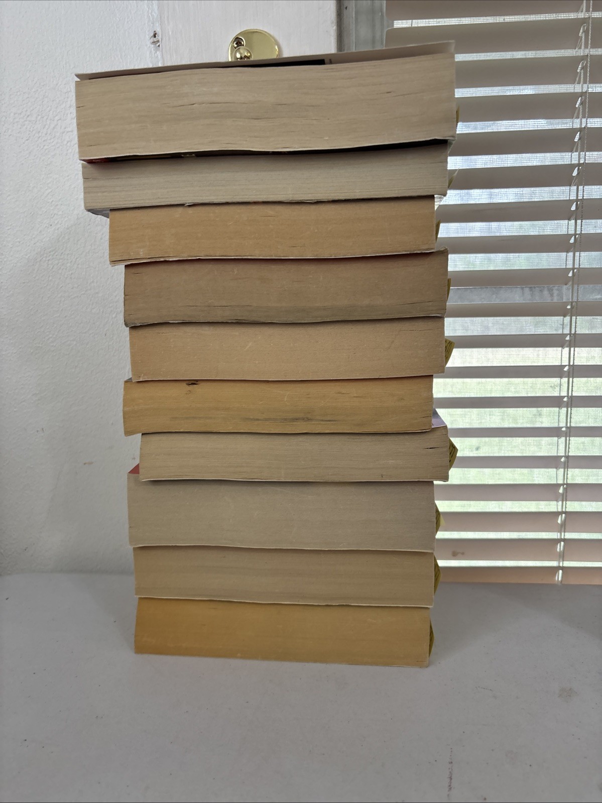 Lot of 10 – Mystery and Thrillers – Mixed Authors – FREE SHIPPING