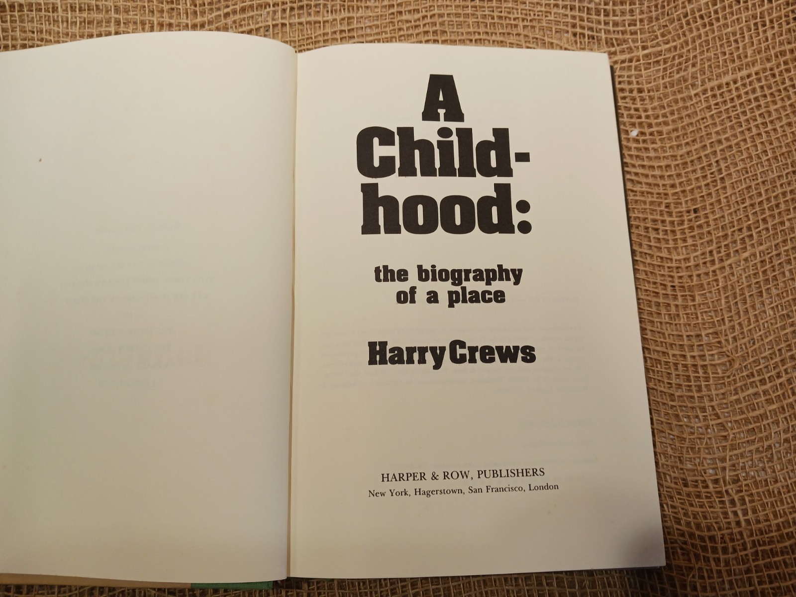 A Childhood Harry Crews 1978 First Edition Biography Memoir Harper & Row