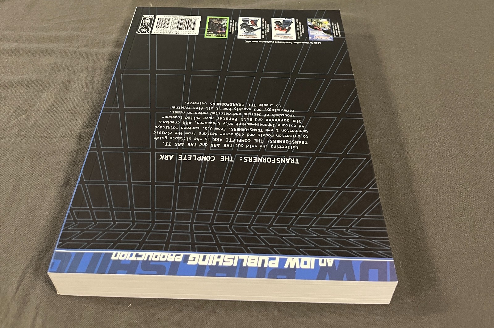 Transformers: The Complete Ark : By Sorenson & Forster : Light shelf wear