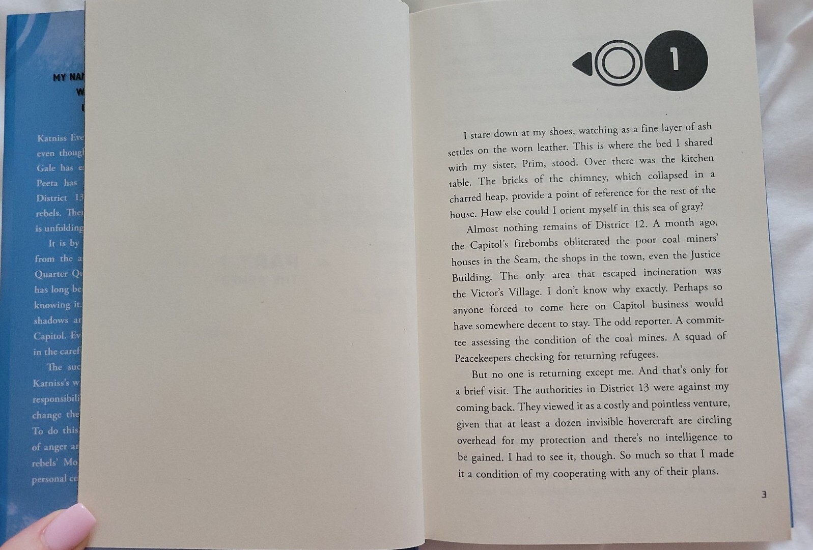 Mockingjay Hardcover Book By Suzanne Collins-Final Book of The Hunger Games