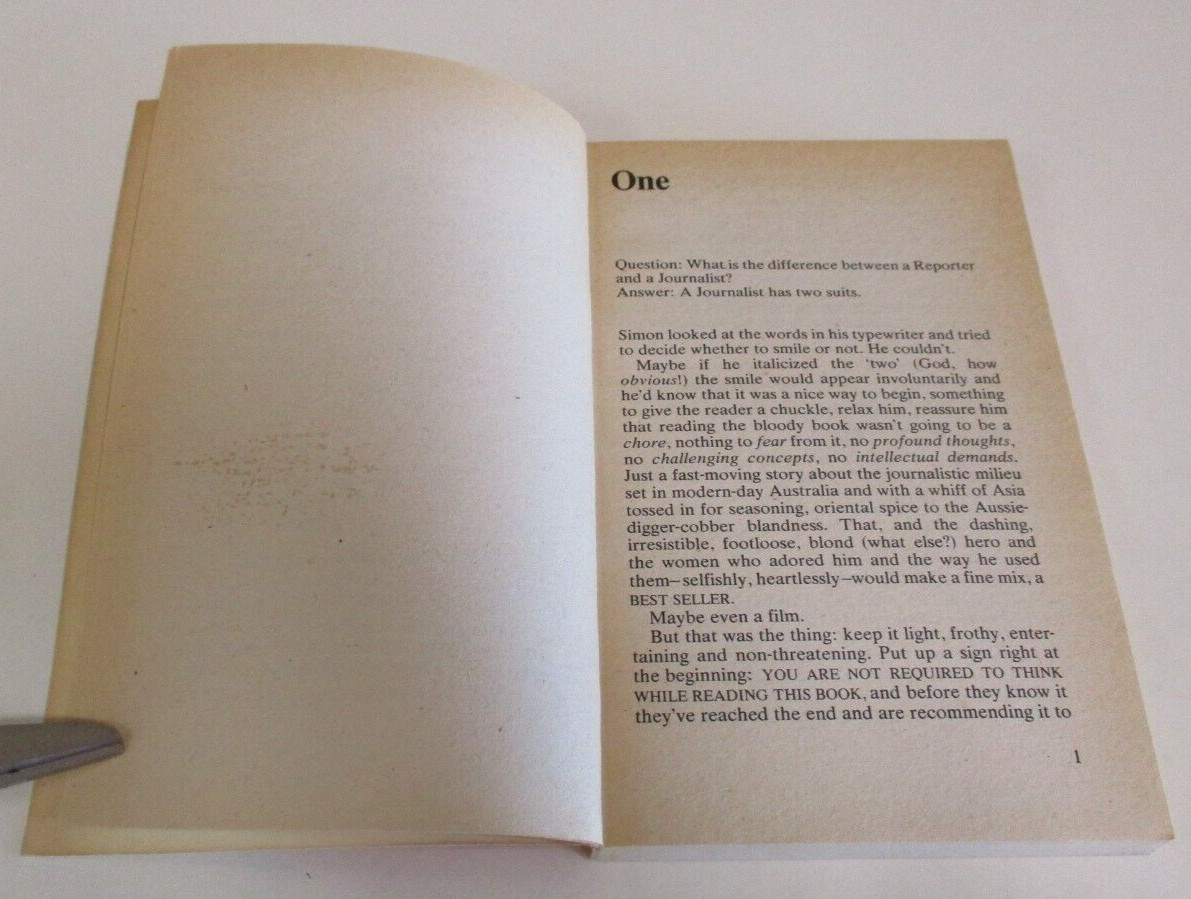 The Journalist – Robert Macklin – Book of the Film – Vintage – 152 Pages – 1979